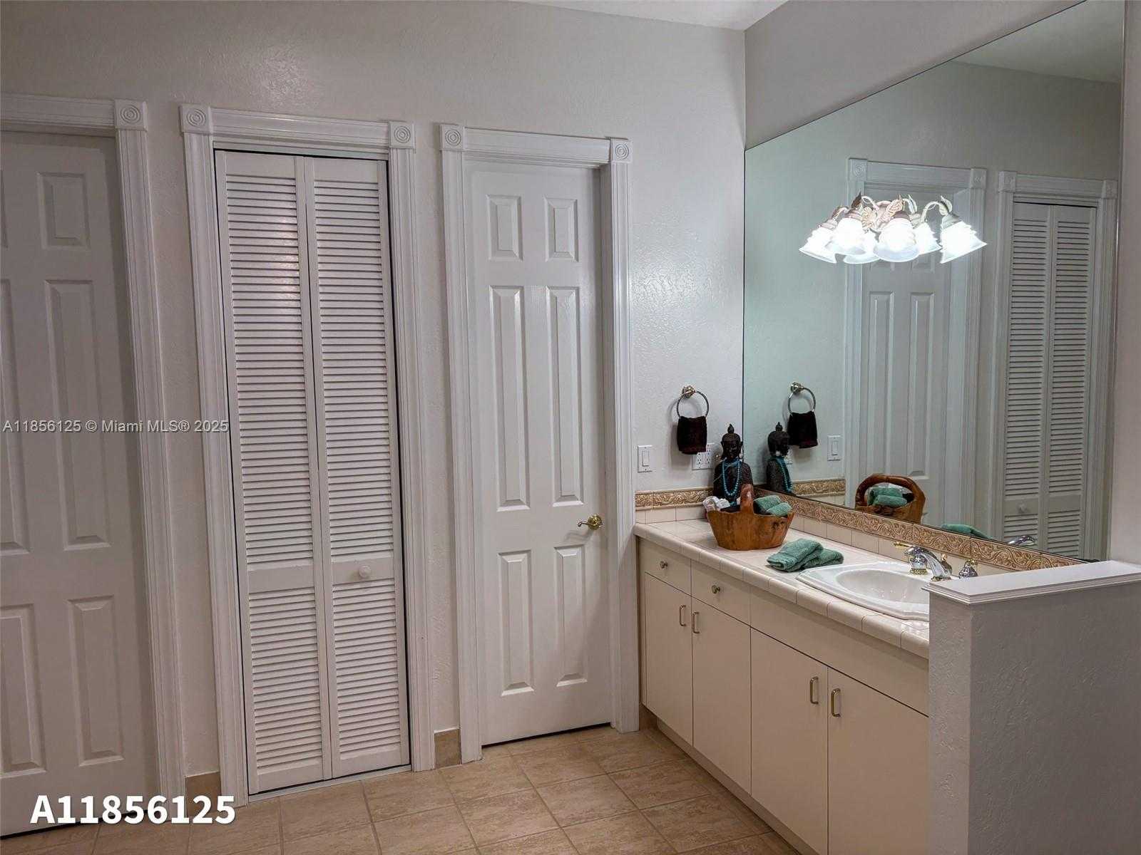 Small Image of 15255 SOUTH WEST 80TH AVE, Palmetto Bay Number 18