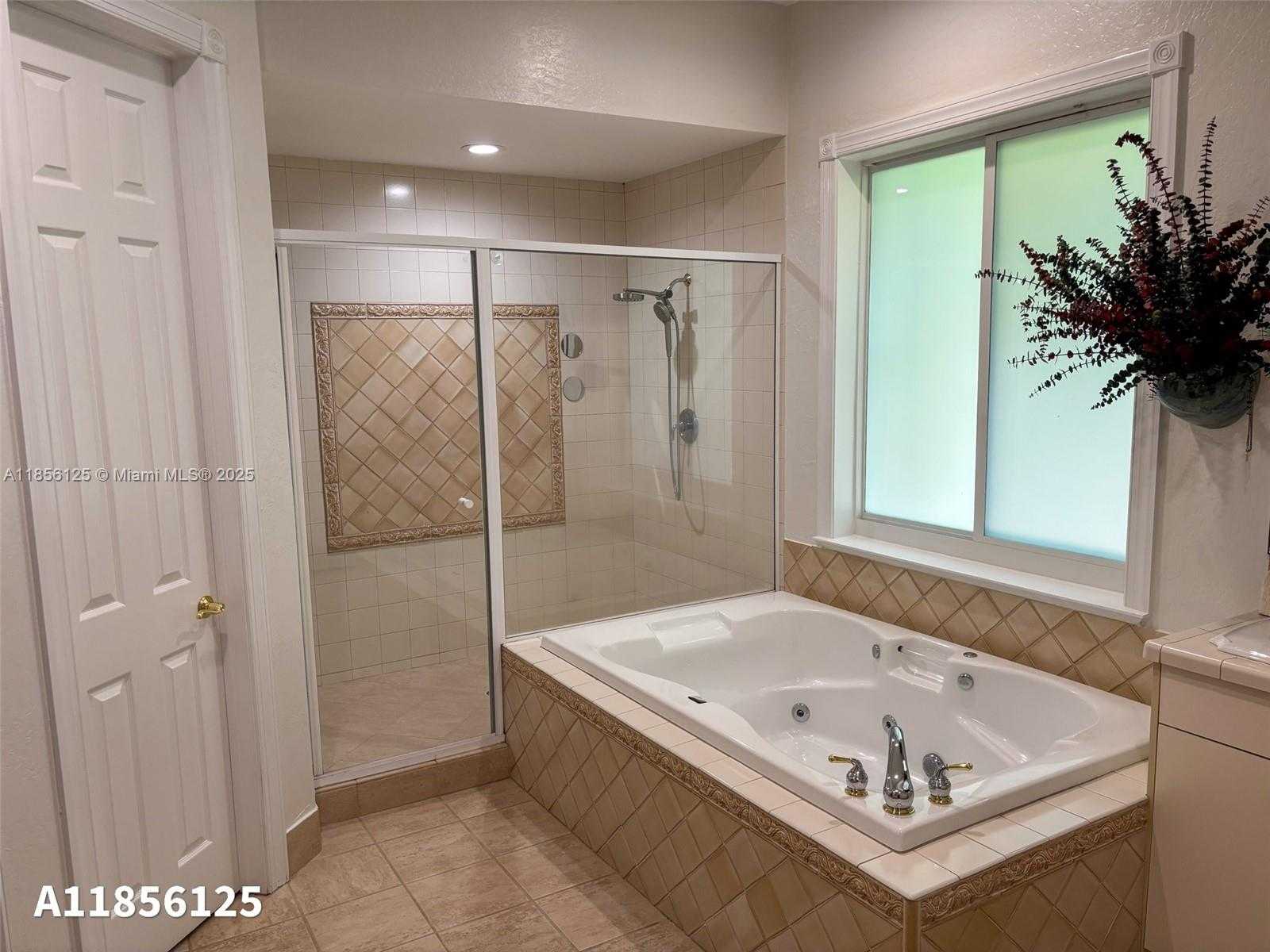 Small Image of 15255 SOUTH WEST 80TH AVE, Palmetto Bay Number 19