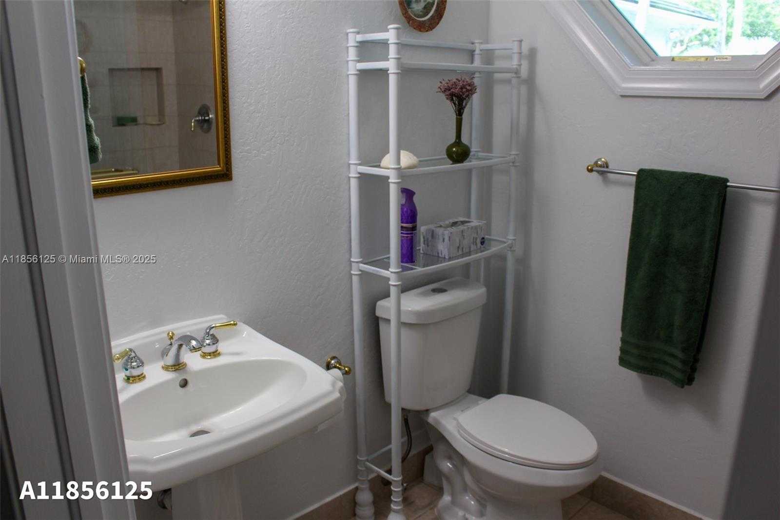 Small Image of 15255 SOUTH WEST 80TH AVE, Palmetto Bay Number 24
