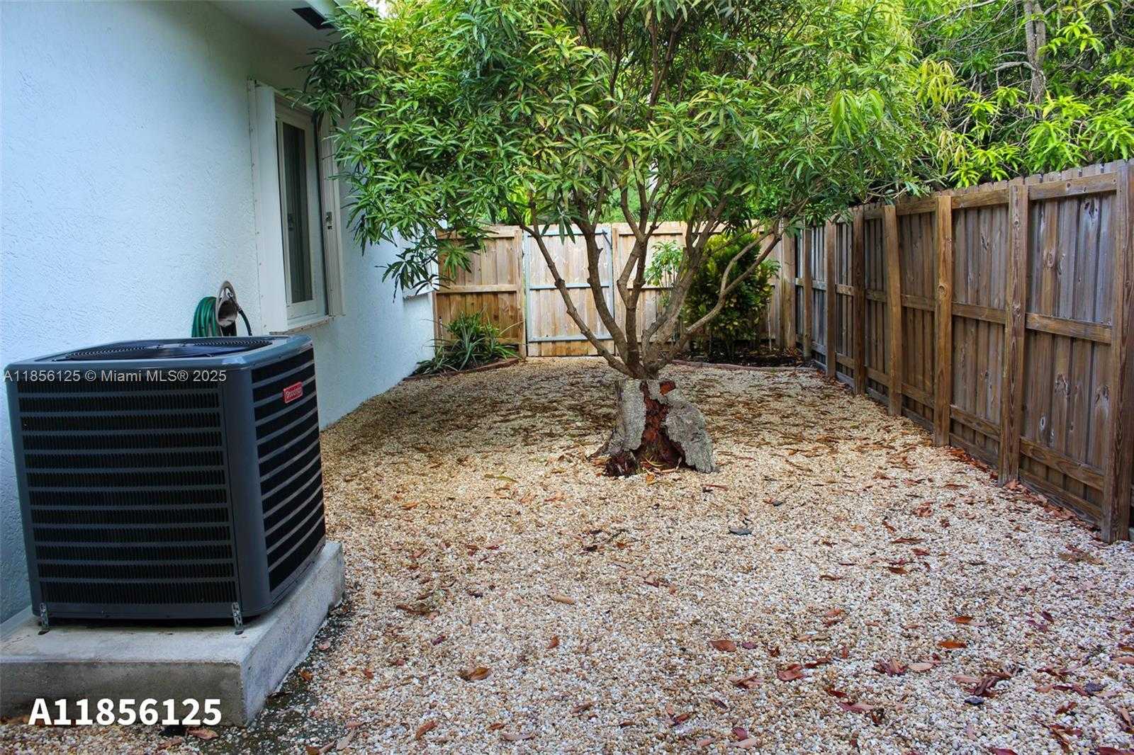 Small Image of 15255 SOUTH WEST 80TH AVE, Palmetto Bay Number 63