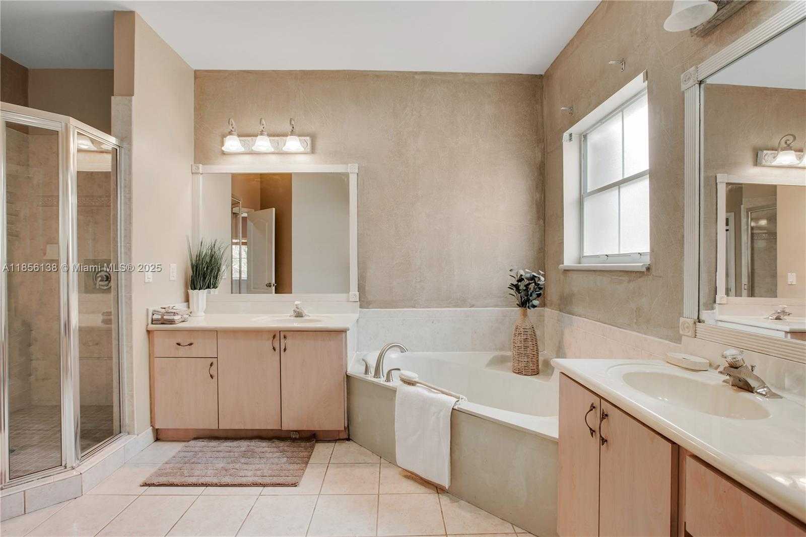 Small Image of 2310 SOUTH WEST 127TH AVE, Miramar Number 15