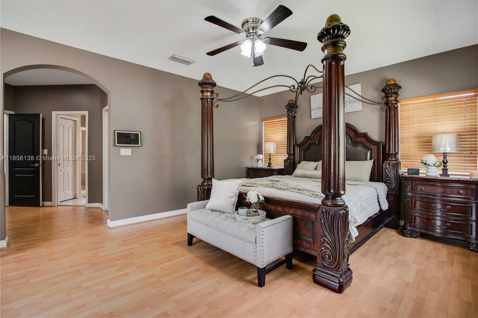 Small Image of 2310 SOUTH WEST 127TH AVE, Miramar Number 20