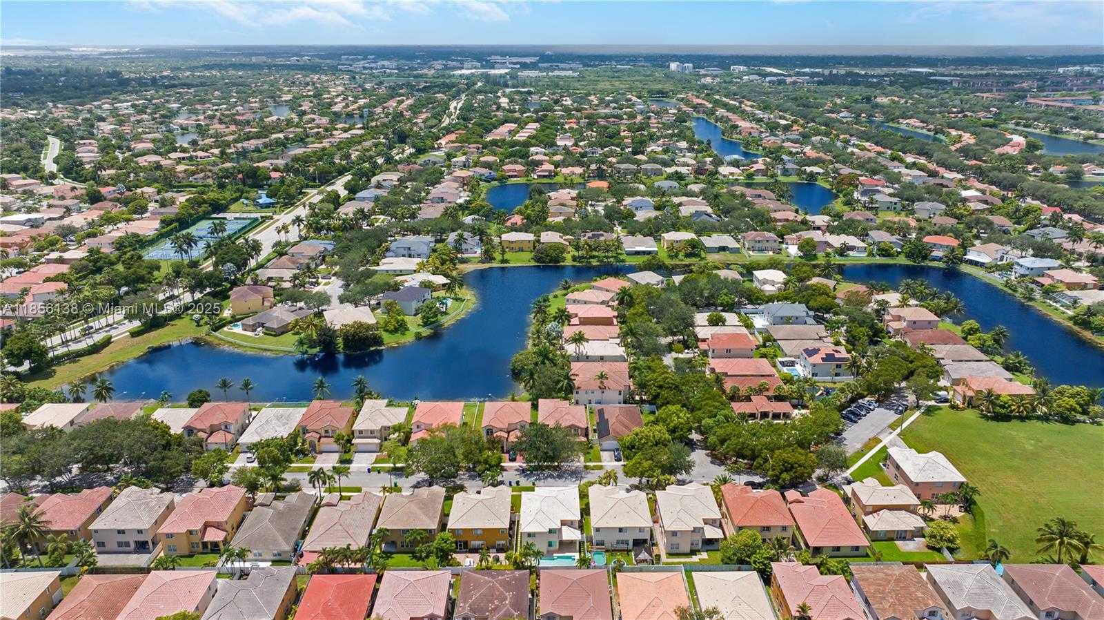 Small Image of 2310 SOUTH WEST 127TH AVE, Miramar Number 28
