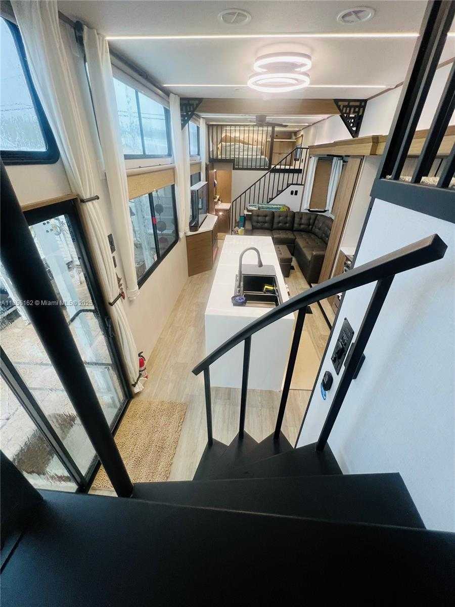 Small Image of 325 CALUSA ST LOT 301, Key Largo Number 26
