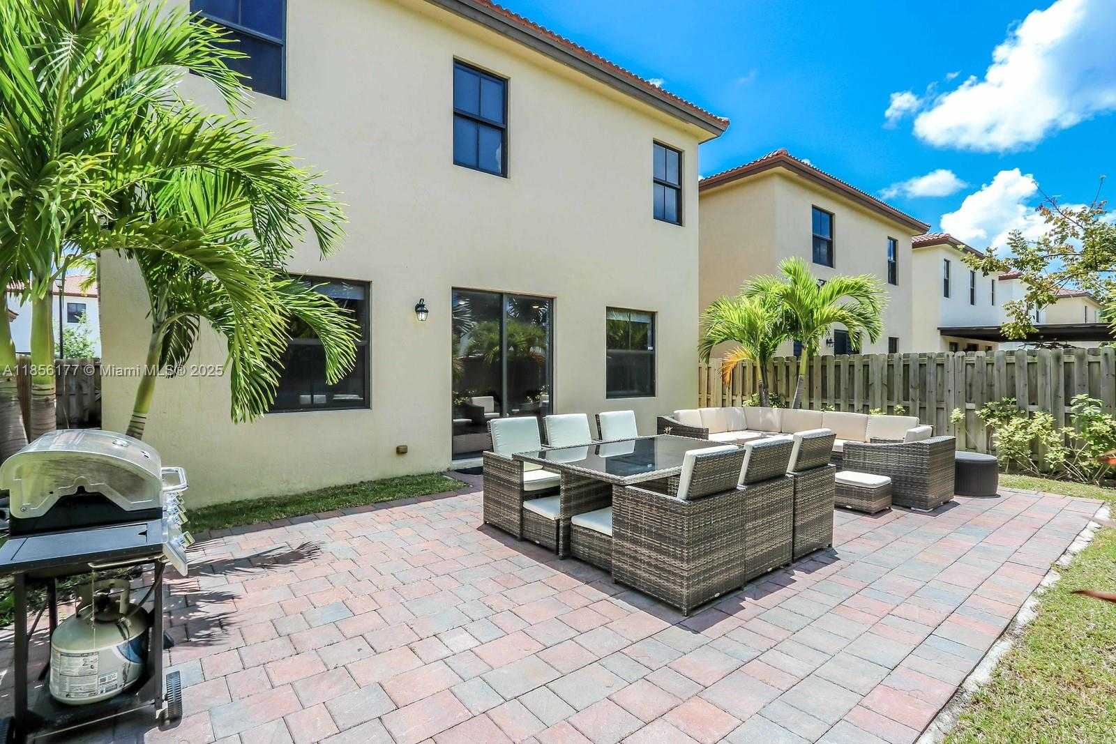 Small Image of 8868 NORTH WEST 101ST PL, Doral Number 9