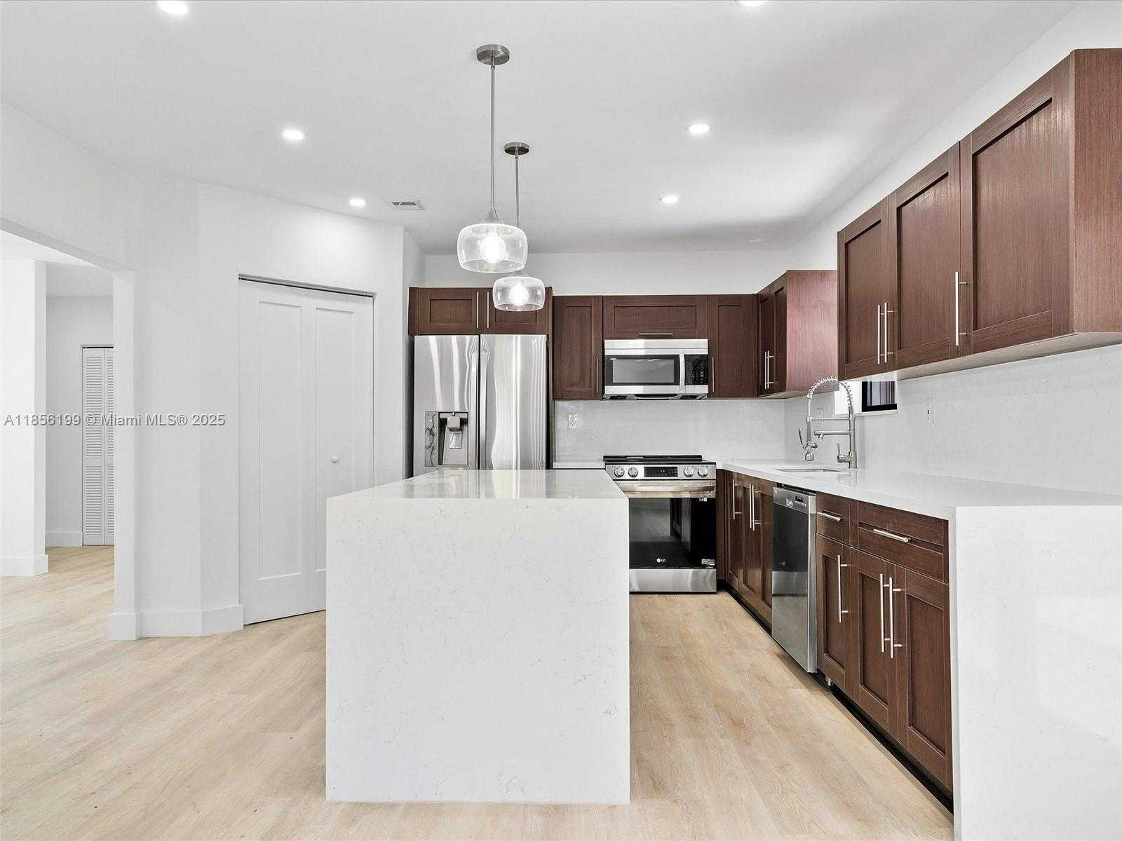 Small Image of 9310 SOUTH WEST 165TH ST, Palmetto Bay Number 14