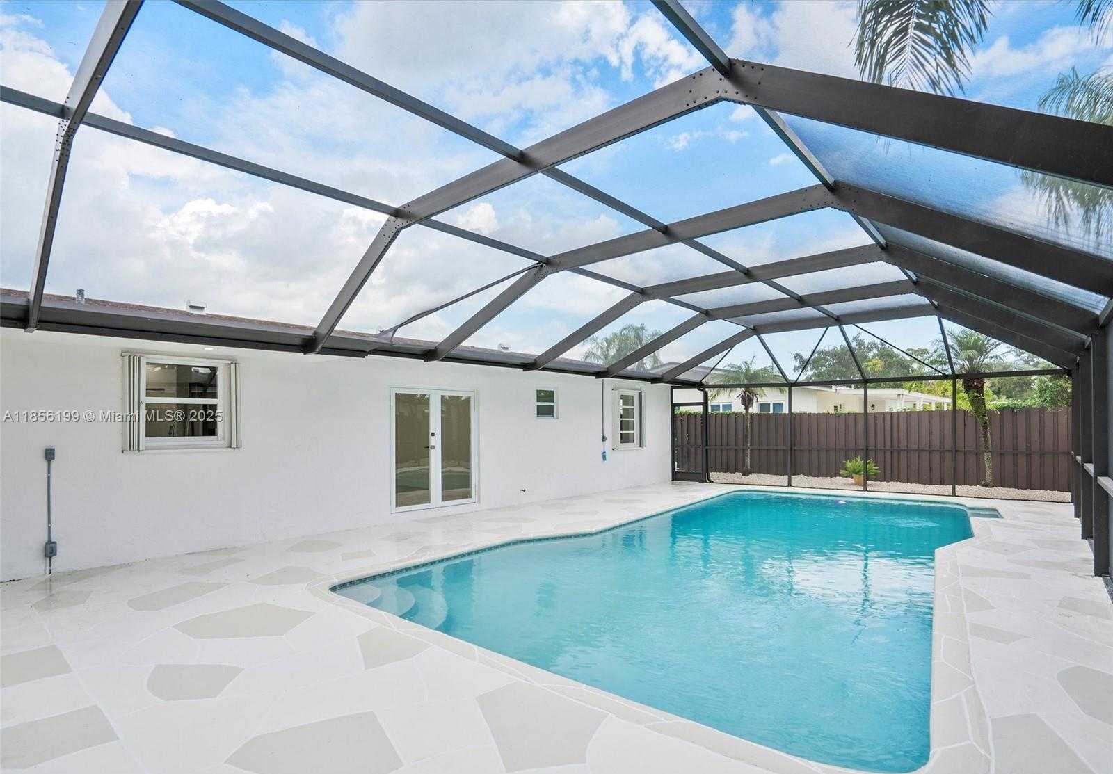 Small Image of 9310 SOUTH WEST 165TH ST, Palmetto Bay Number 32