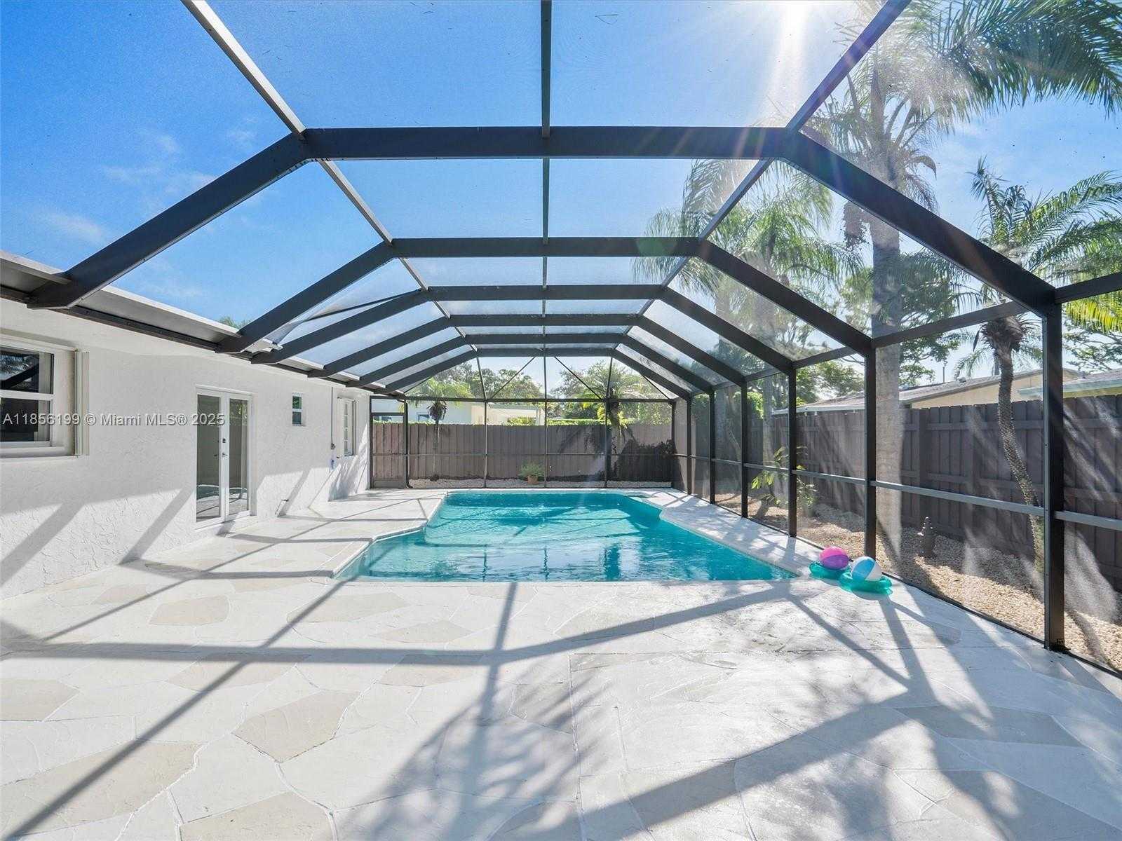 Small Image of 9310 SOUTH WEST 165TH ST, Palmetto Bay Number 34
