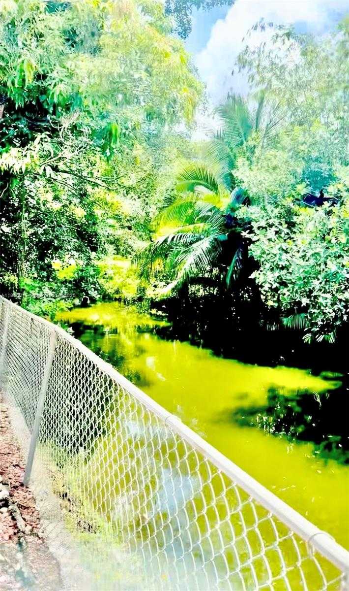 Small Image of 2500 NORTH EAST 209TH TER, Miami Number 42