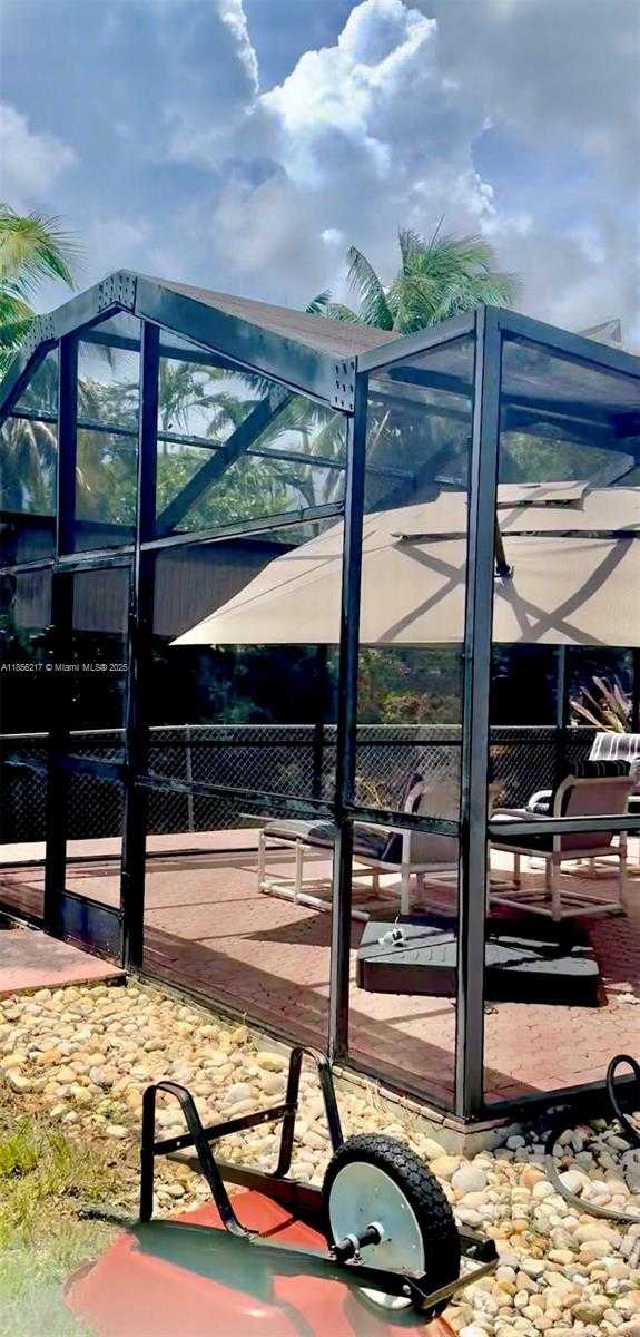 Small Image of 2500 NORTH EAST 209TH TER, Miami Number 8