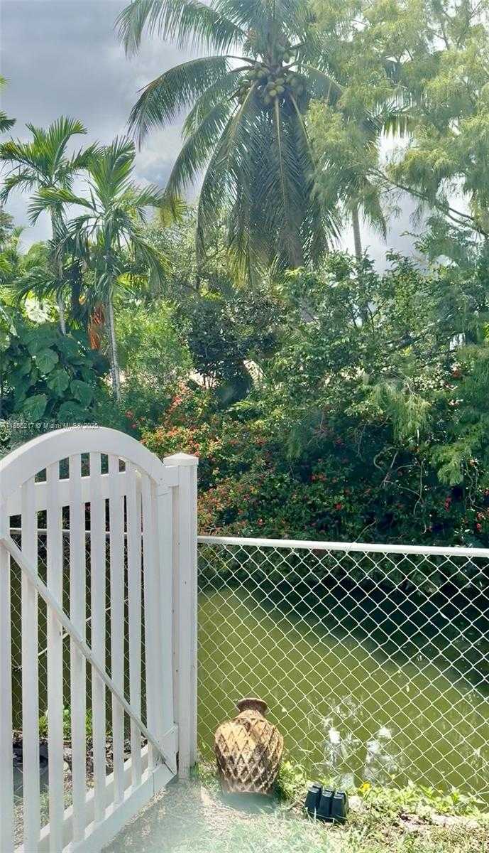 Small Image of 2500 NORTH EAST 209TH TER, Miami Number 9