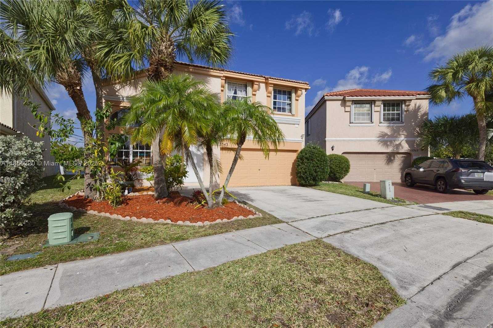 Small Image of 15343 NORTH WEST 14TH RD, Pembroke Pines Number 46