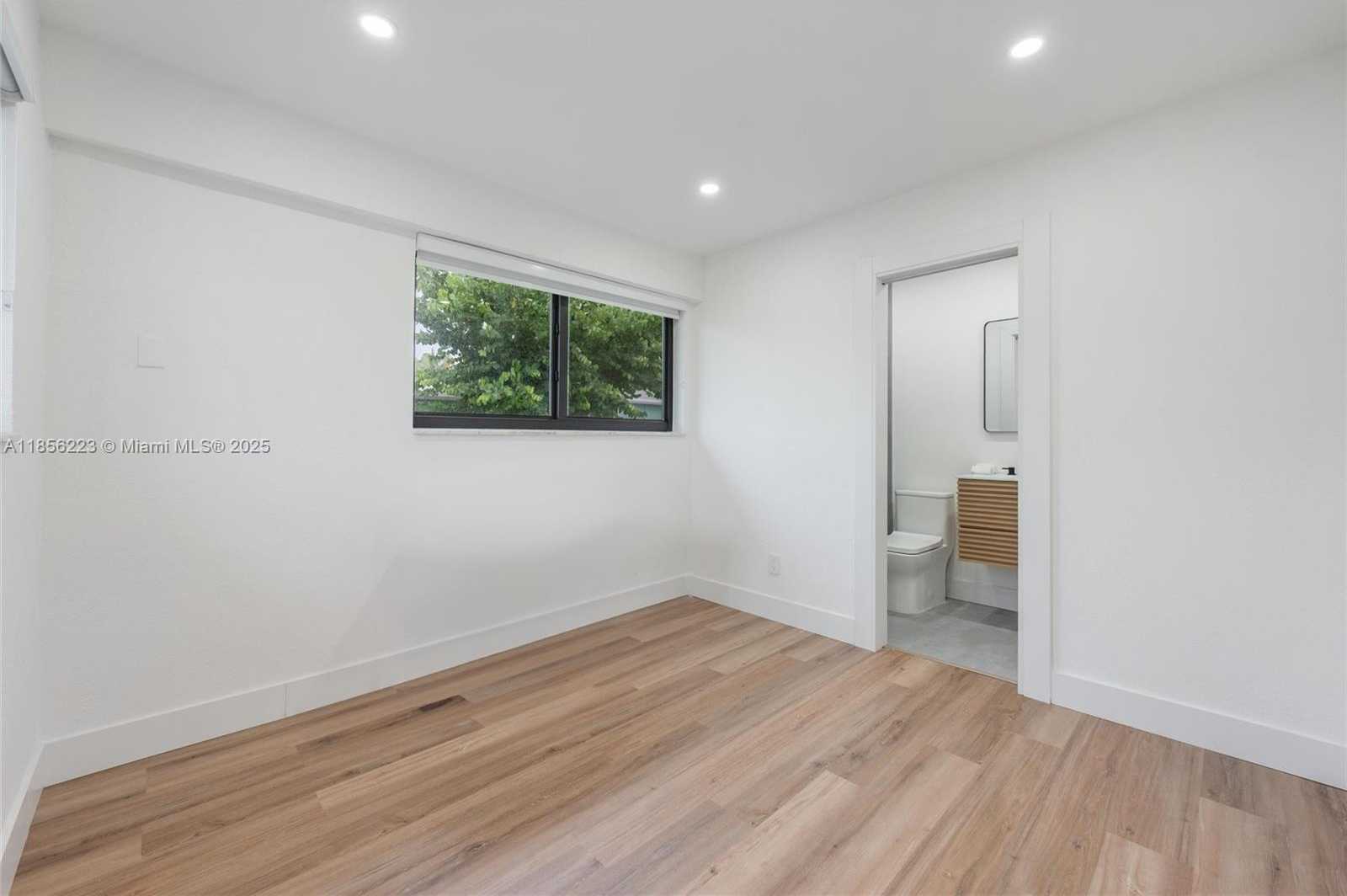 Small Image of 1201 NORTH 16TH AVE, Hollywood Number 18