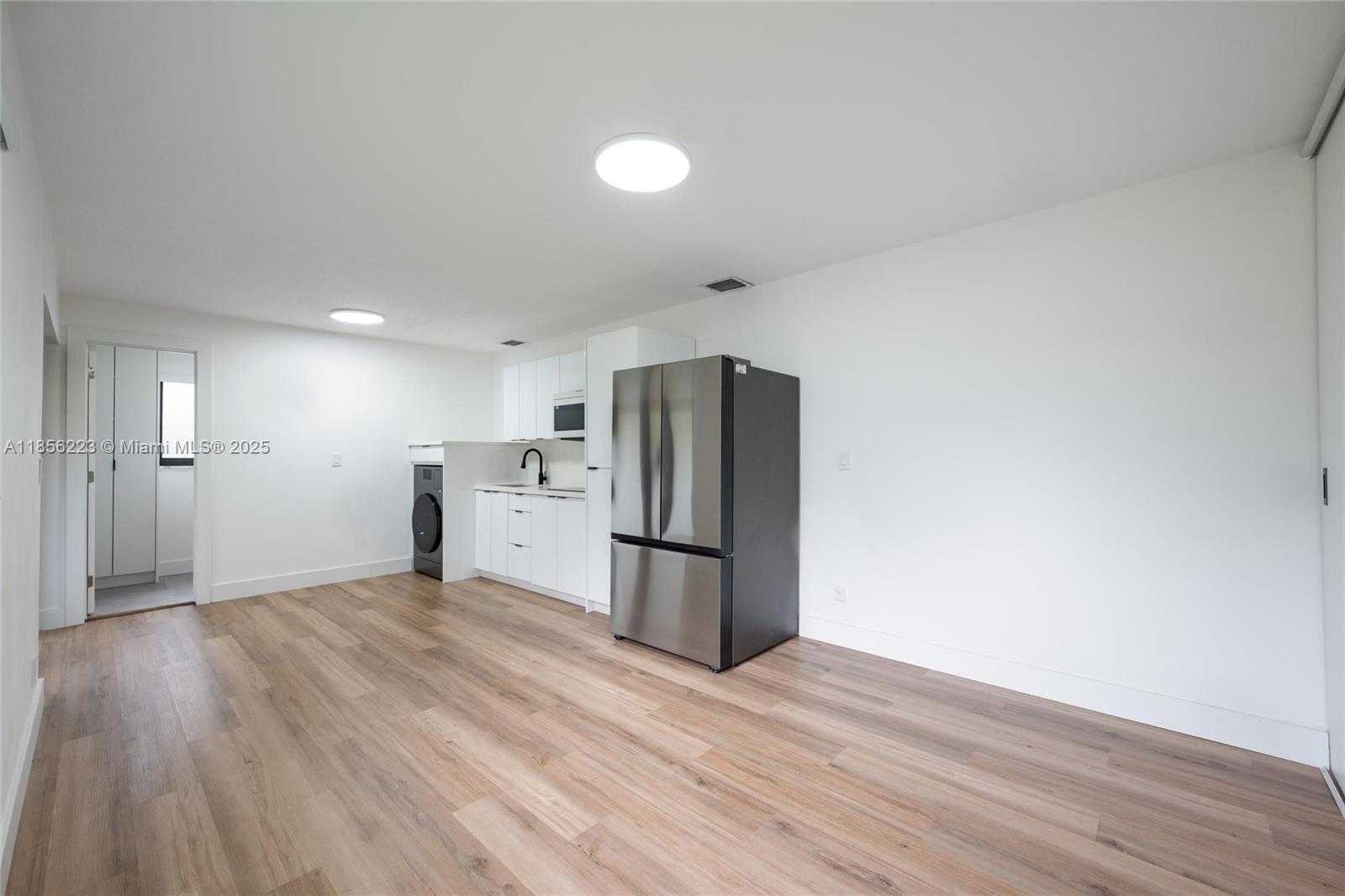 Small Image of 1201 NORTH 16TH AVE, Hollywood Number 24