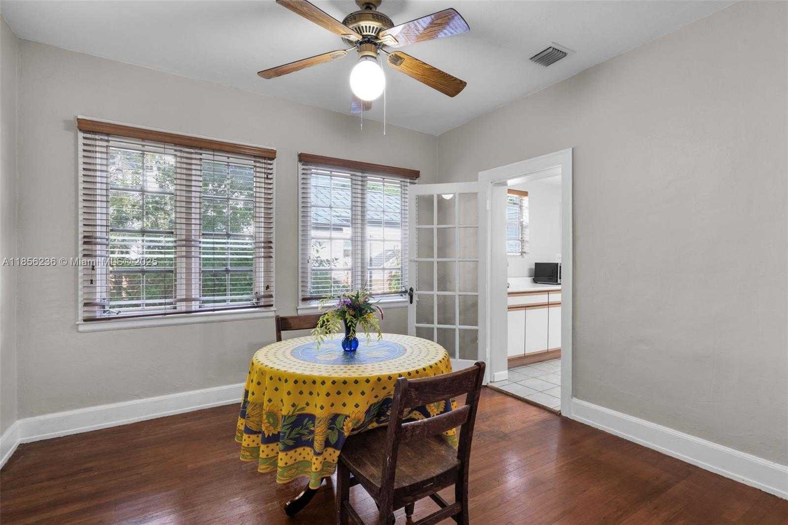 Small Image of 6243 SOUTH WEST 57TH ST, South Miami Number 11