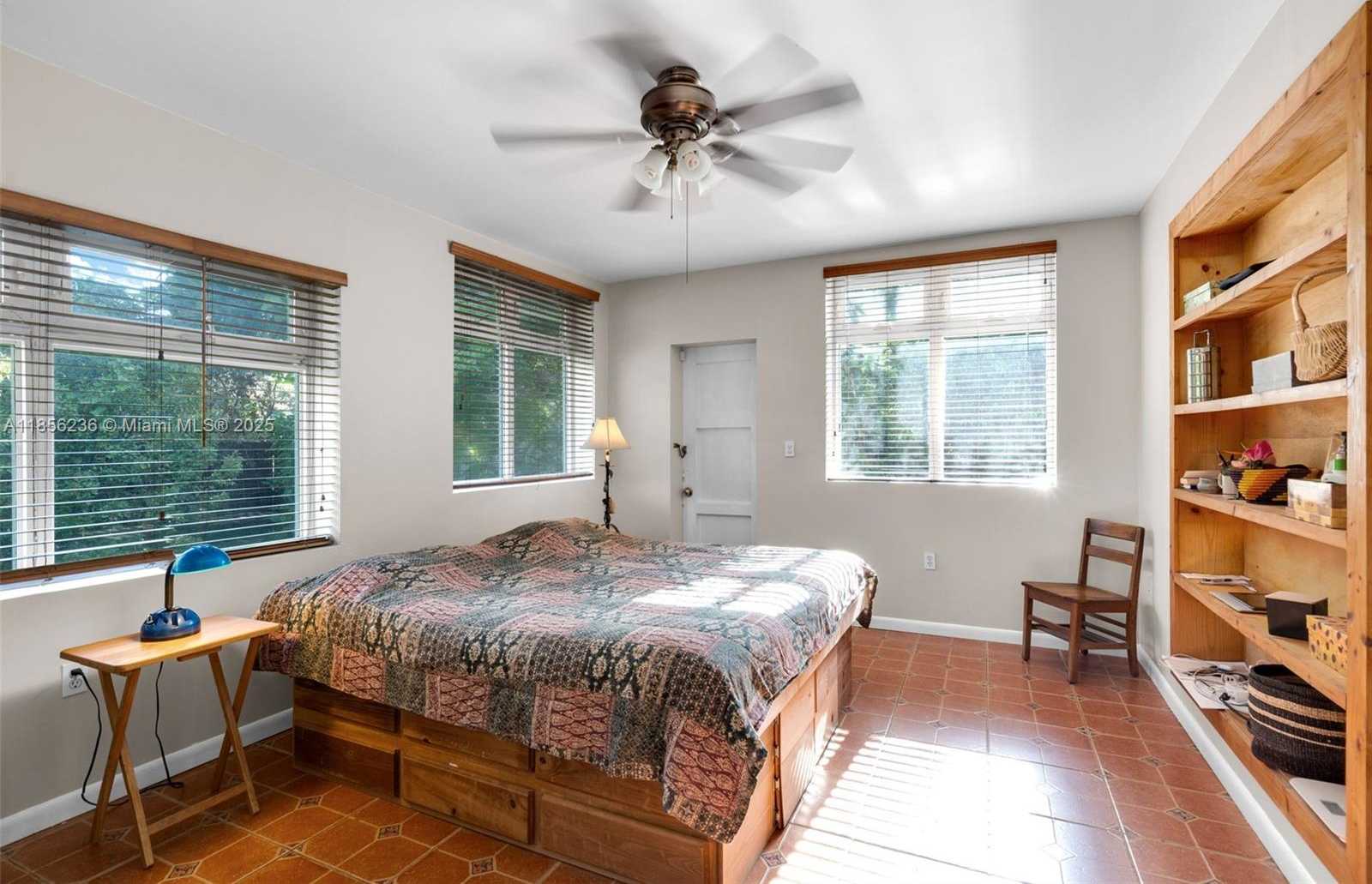 Small Image of 6243 SOUTH WEST 57TH ST, South Miami Number 13
