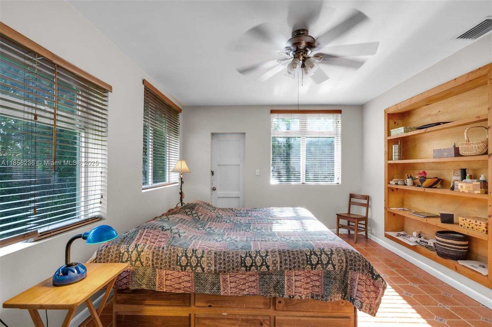 Small Image of 6243 SOUTH WEST 57TH ST, South Miami Number 14