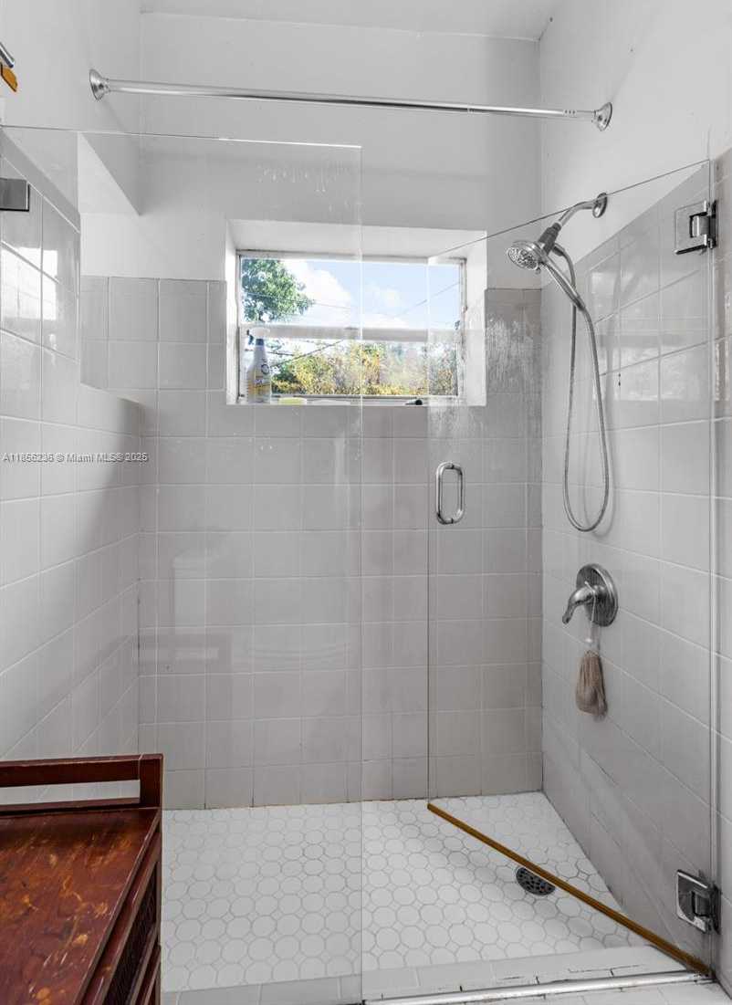 Small Image of 6243 SOUTH WEST 57TH ST, South Miami Number 16