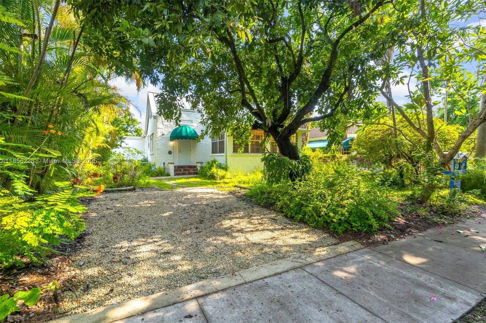 Small Image of 6243 SOUTH WEST 57TH ST, South Miami Number 2