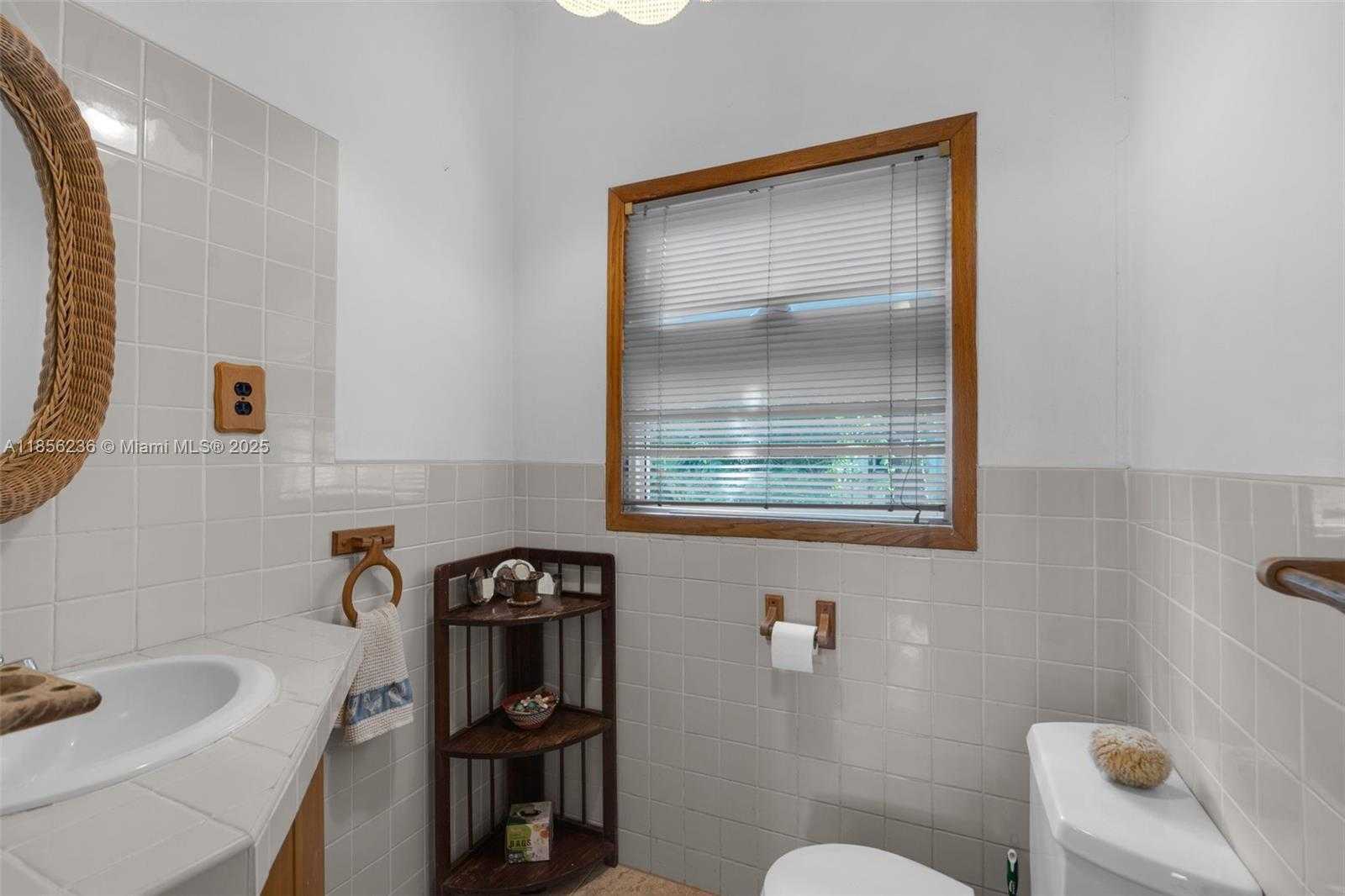 Small Image of 6243 SOUTH WEST 57TH ST, South Miami Number 20