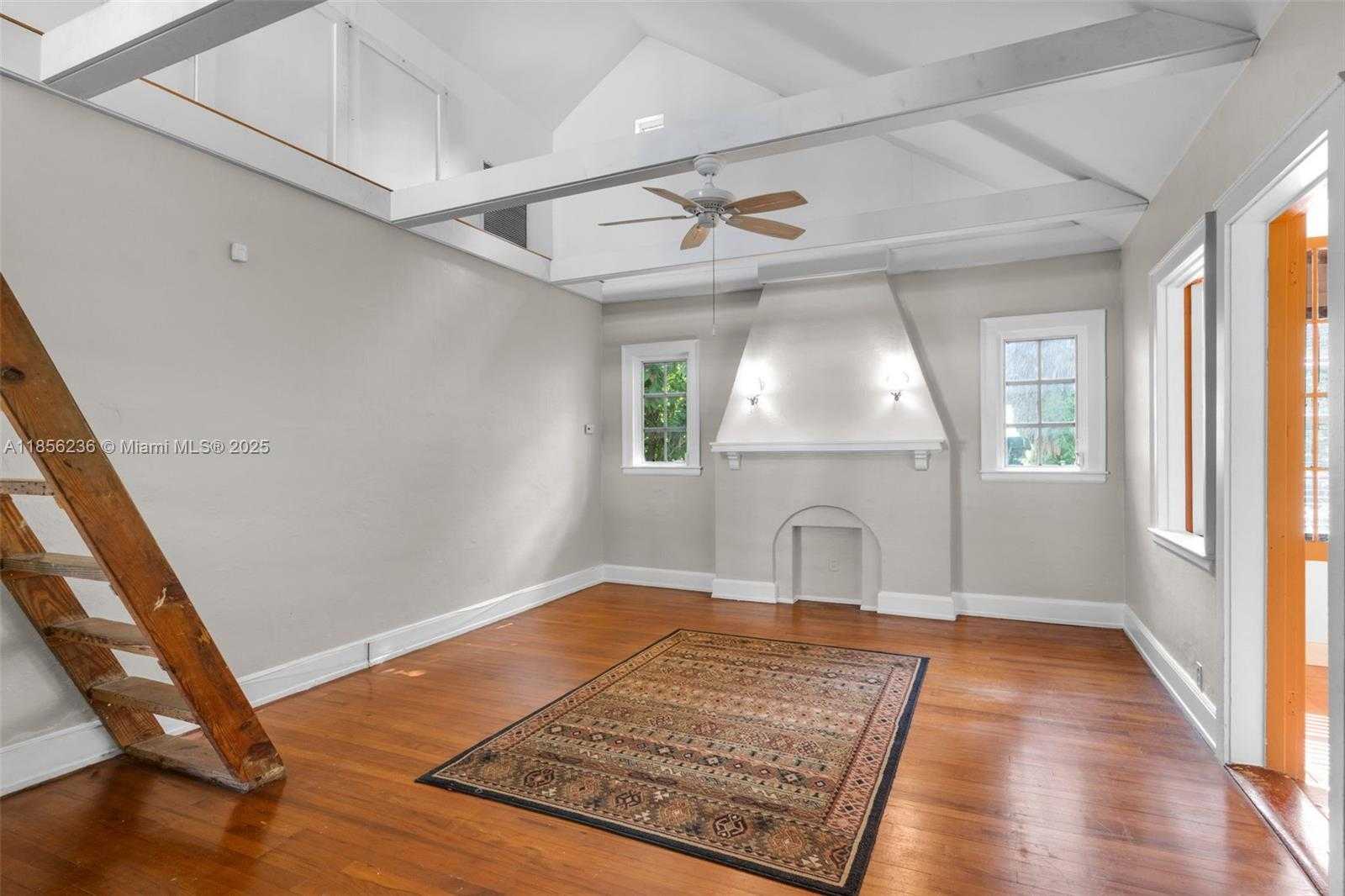 Small Image of 6243 SOUTH WEST 57TH ST, South Miami Number 3