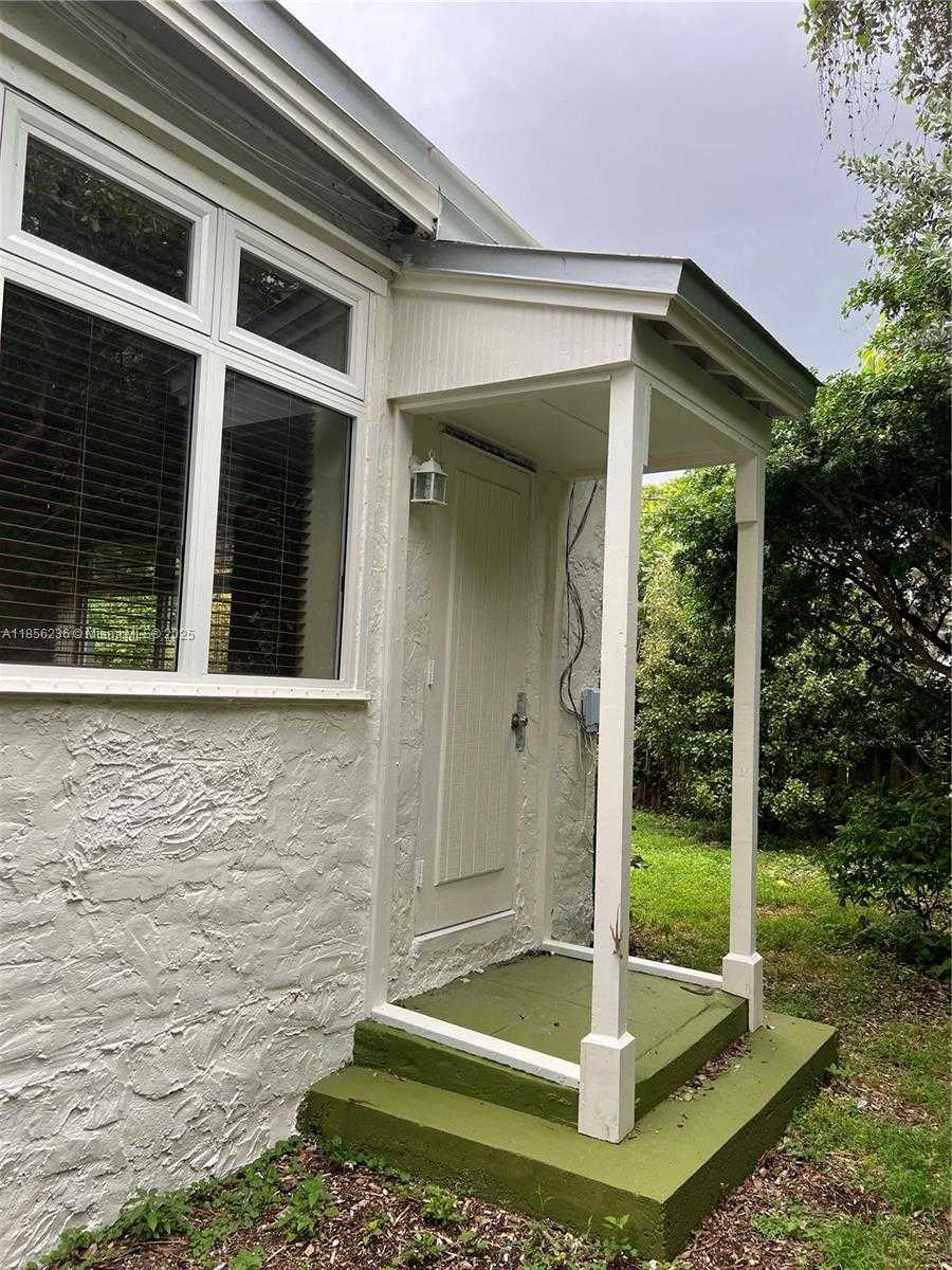 Small Image of 6243 SOUTH WEST 57TH ST, South Miami Number 37