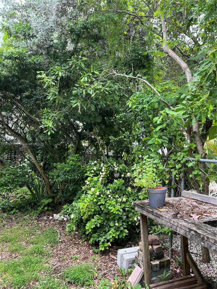 Small Image of 6243 SOUTH WEST 57TH ST, South Miami Number 38