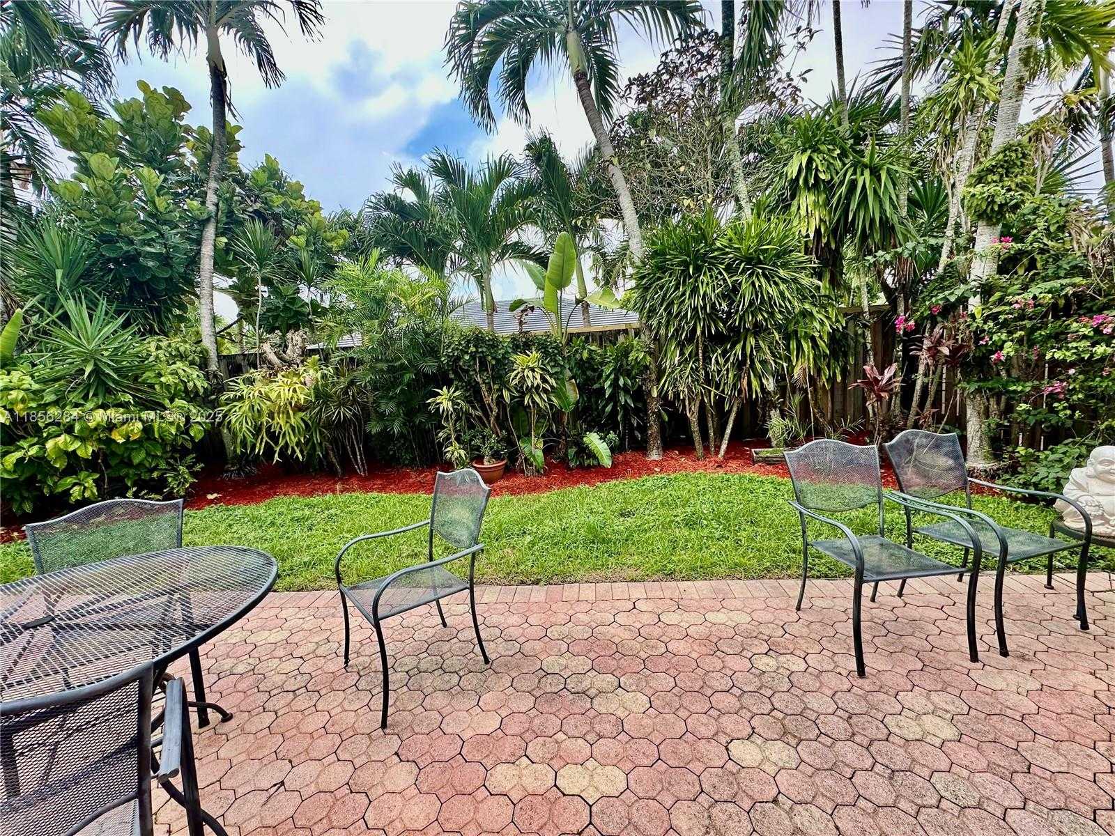 Small Image of 9942 NORTH WEST 29TH ST, Doral Number 17