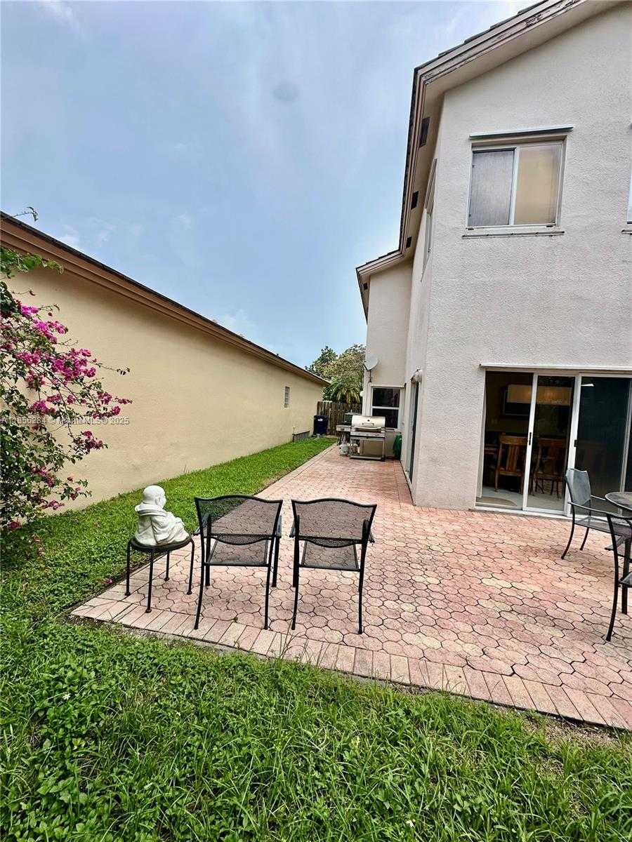 Small Image of 9942 NORTH WEST 29TH ST, Doral Number 18