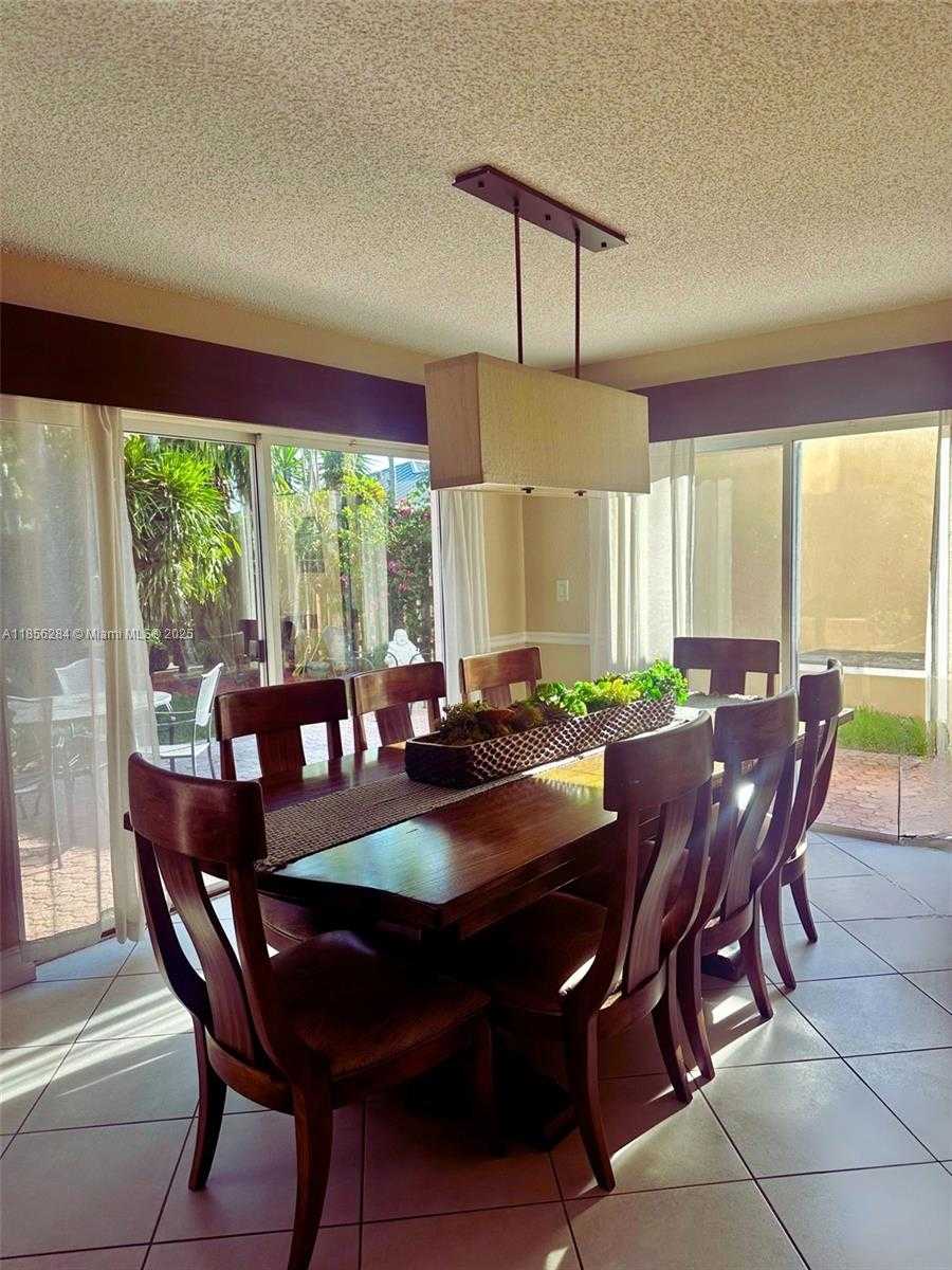 Small Image of 9942 NORTH WEST 29TH ST, Doral Number 5