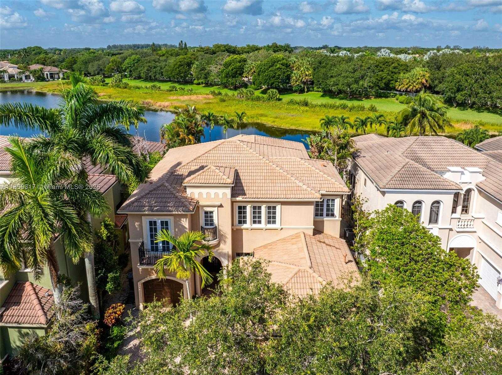 Small Image of 17771 LAKE AZURE WAY, Boca Raton Number 3