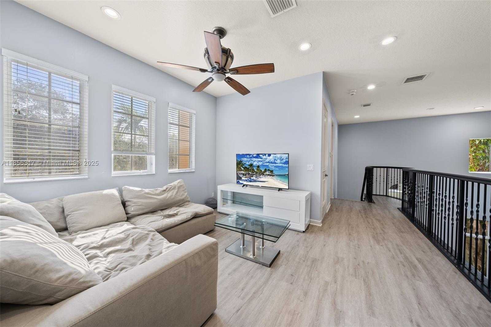 Small Image of 17771 LAKE AZURE WAY, Boca Raton Number 37