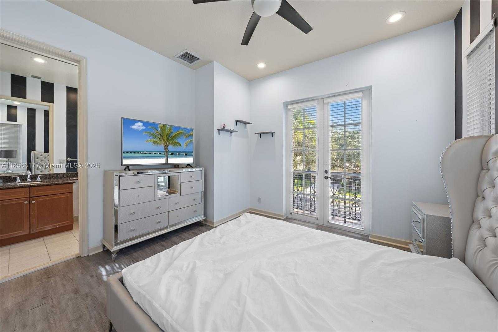 Small Image of 17771 LAKE AZURE WAY, Boca Raton Number 45