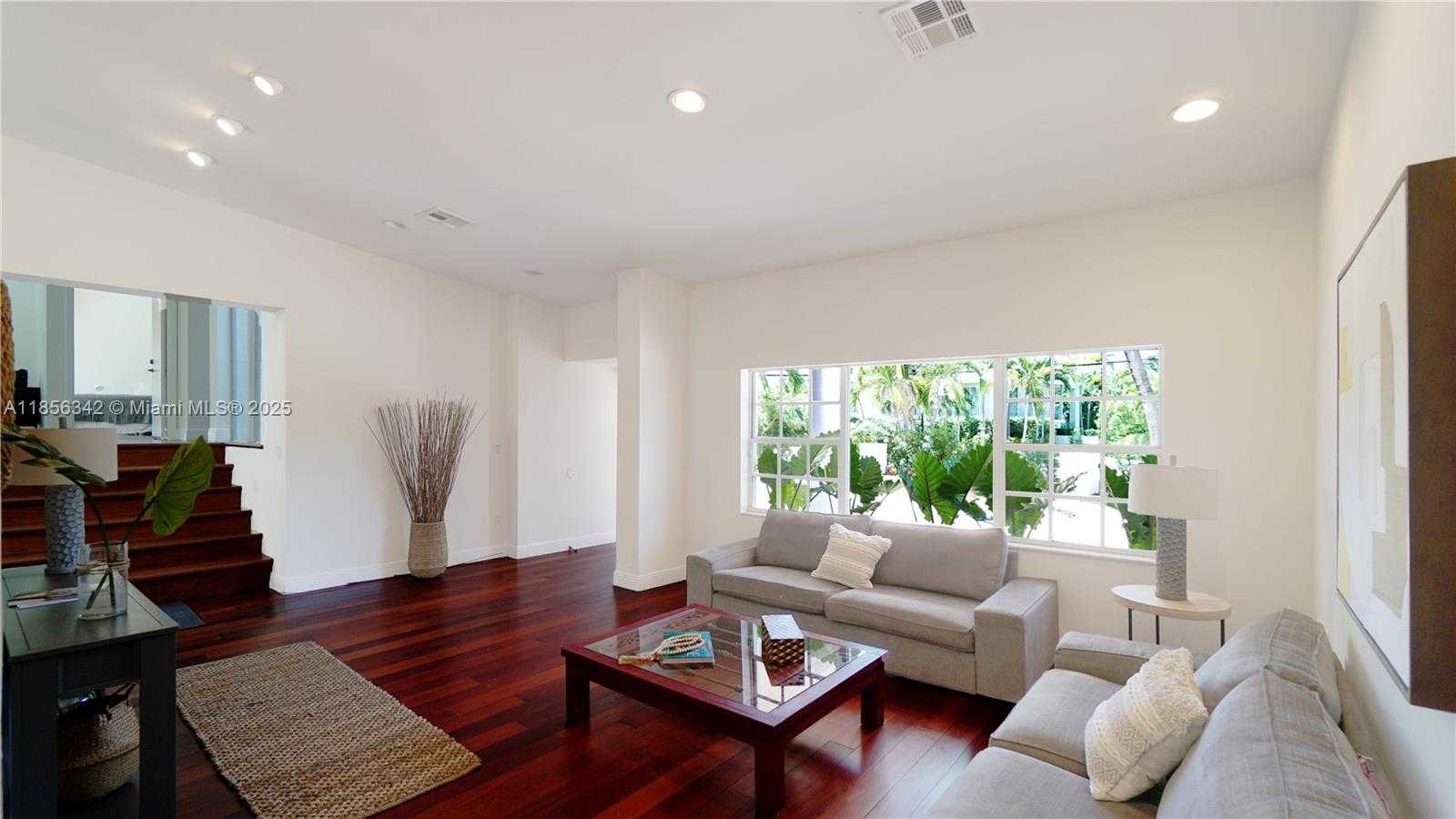 Small Image of 691 RIDGEWOOD RD, Key Biscayne Number 13