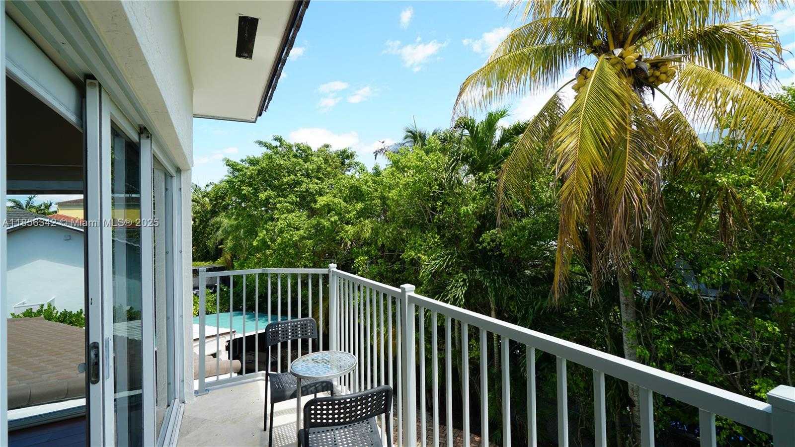 Small Image of 691 RIDGEWOOD RD, Key Biscayne Number 52