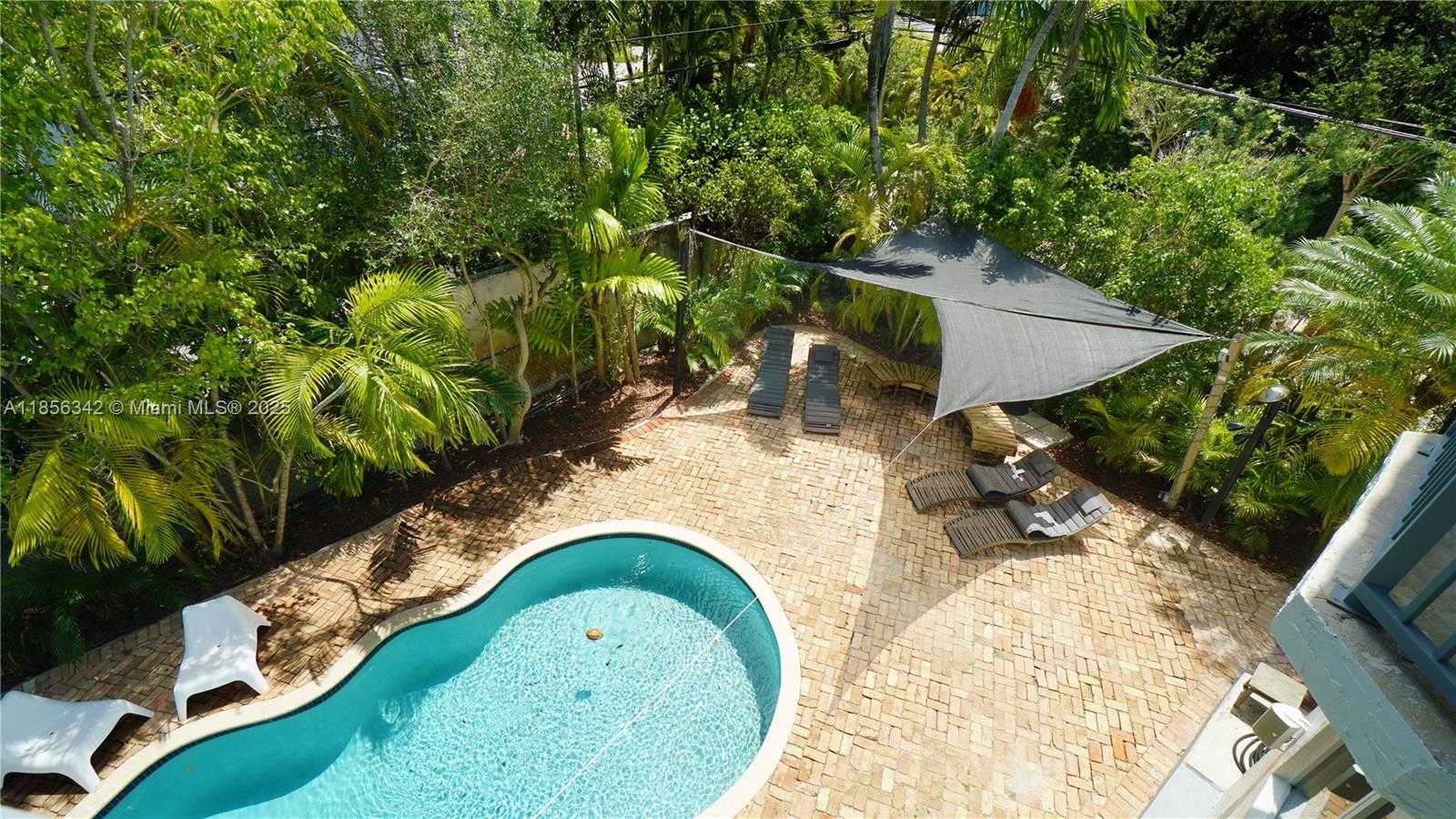 Small Image of 691 RIDGEWOOD RD, Key Biscayne Number 55