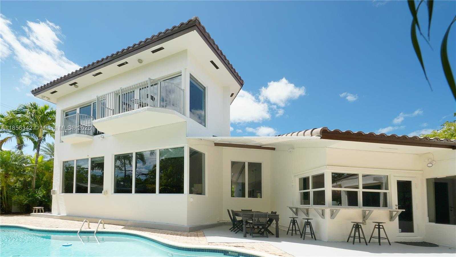 Small Image of 691 RIDGEWOOD RD, Key Biscayne Number 61