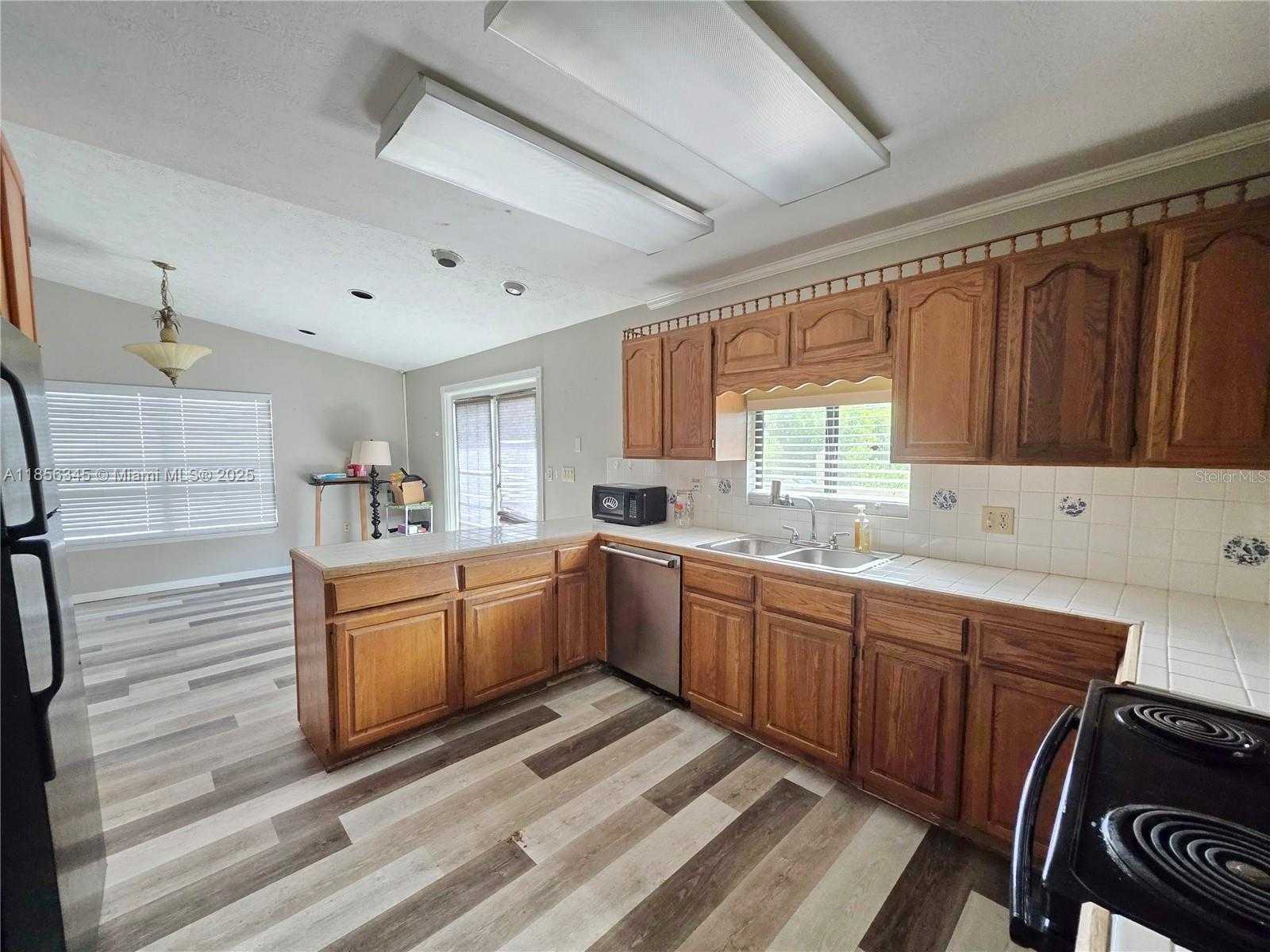 Small Image of 2934 SOUTH EAST 35TH AVENUE, Okeechobee Number 2