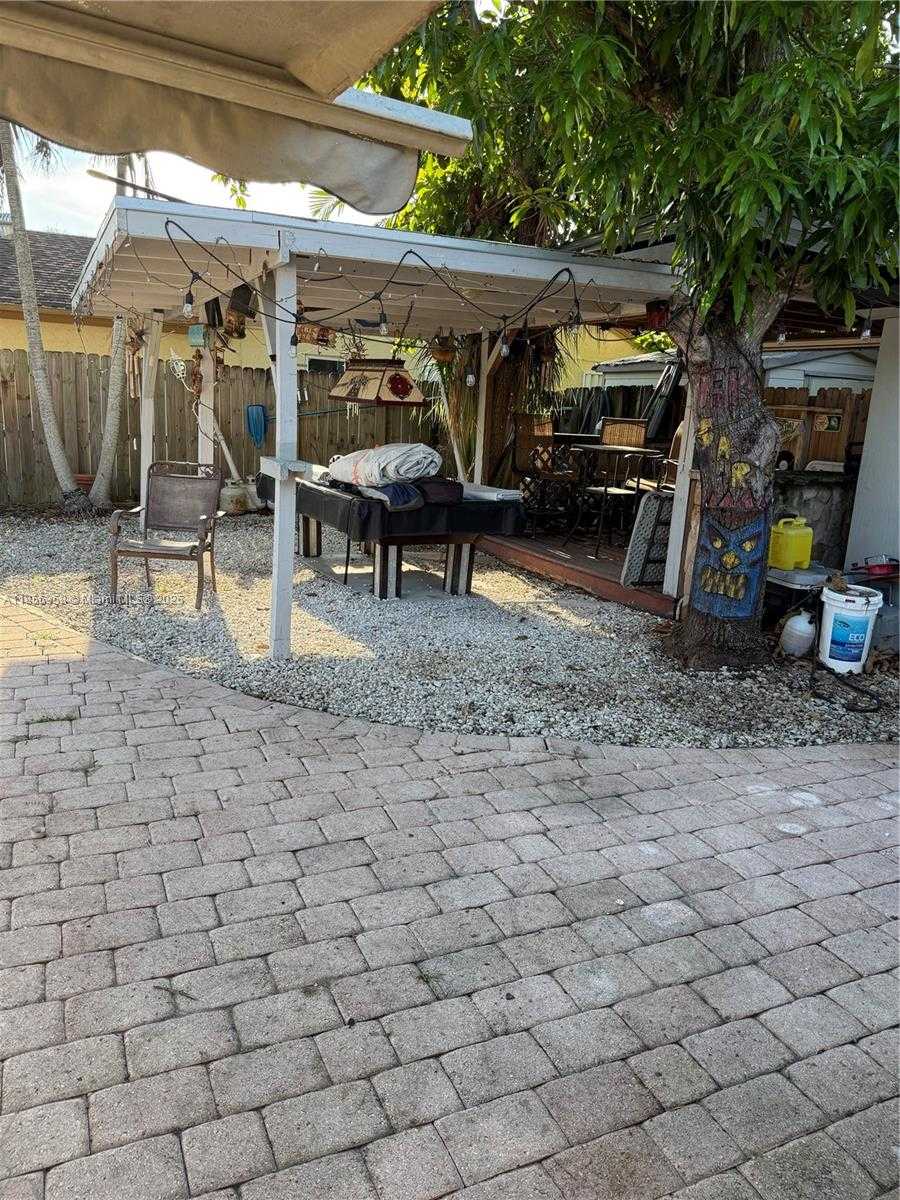 Small Image of 15640 SOUTH WEST 113 AVE, Miami Number 14