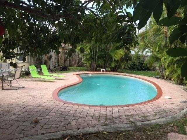 Small Image of 15640 SOUTH WEST 113 AVE, Miami Number 18