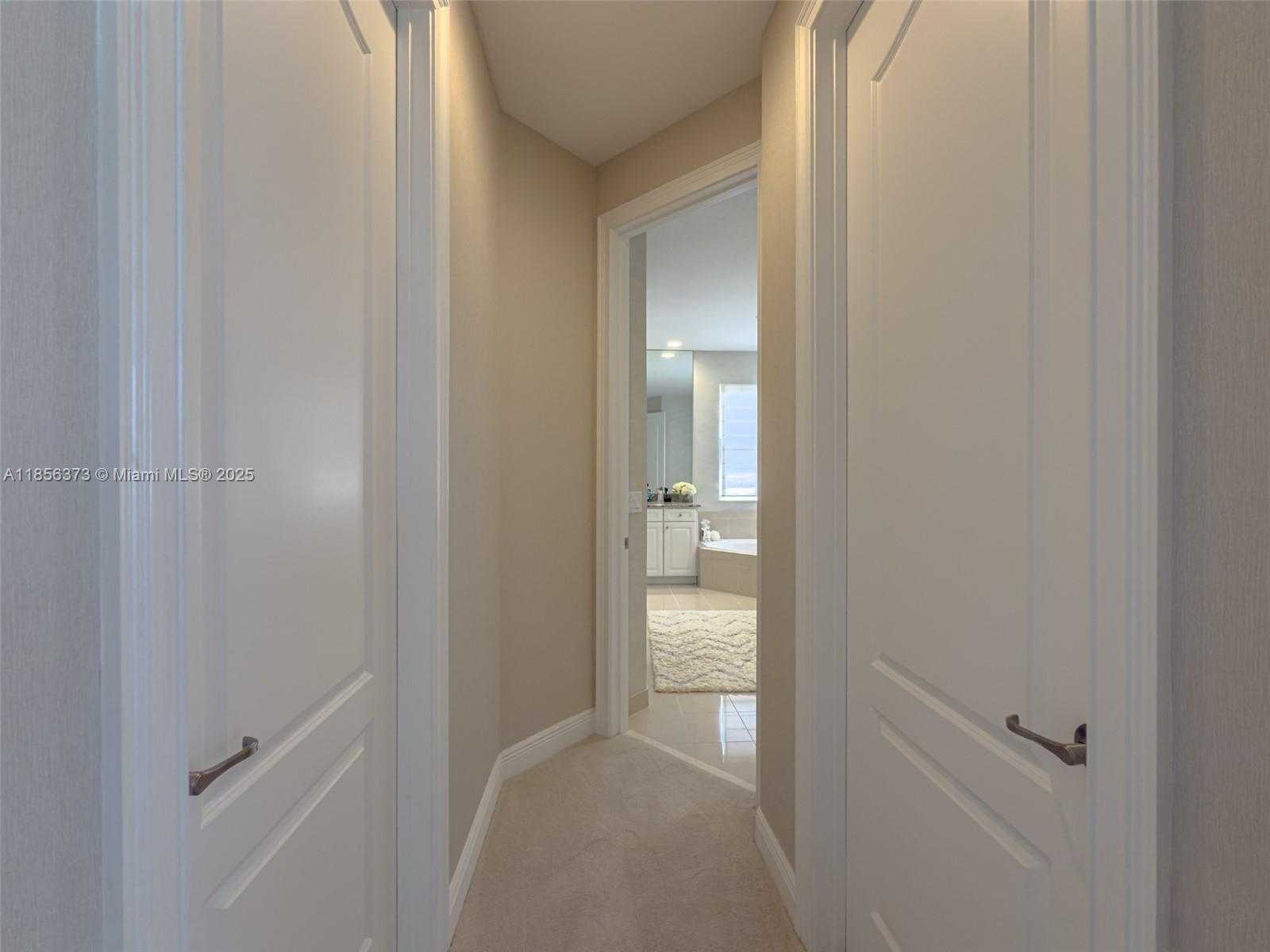 Small Image of 9709 BLUE ISLE BAY, Parkland Number 31