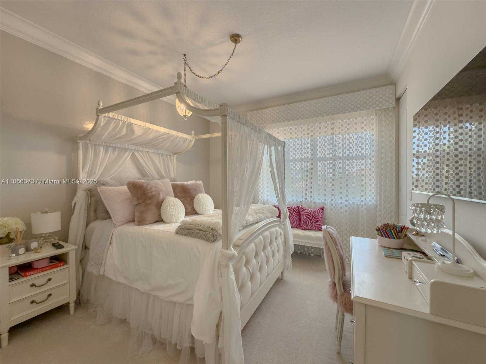 Small Image of 9709 BLUE ISLE BAY, Parkland Number 32