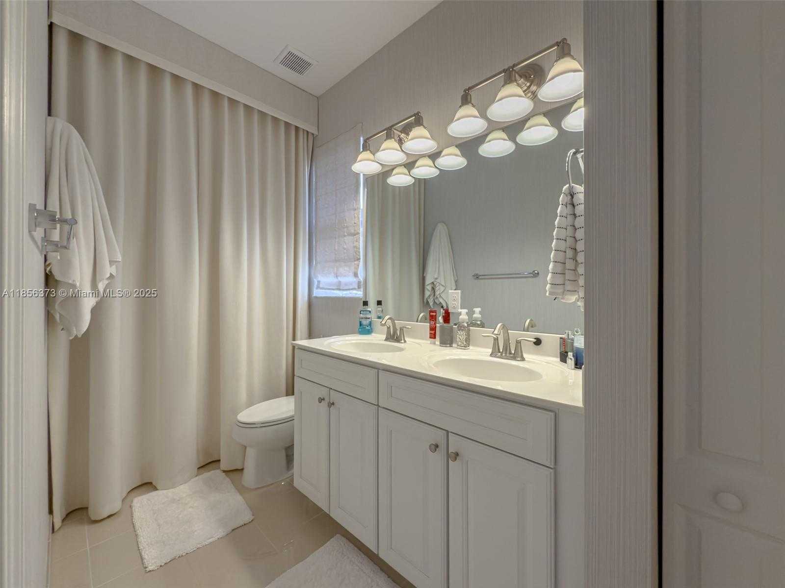 Small Image of 9709 BLUE ISLE BAY, Parkland Number 38
