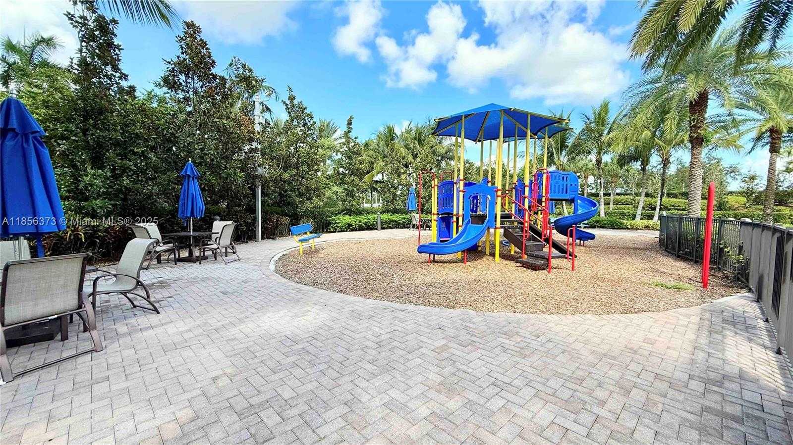 Small Image of 9709 BLUE ISLE BAY, Parkland Number 57