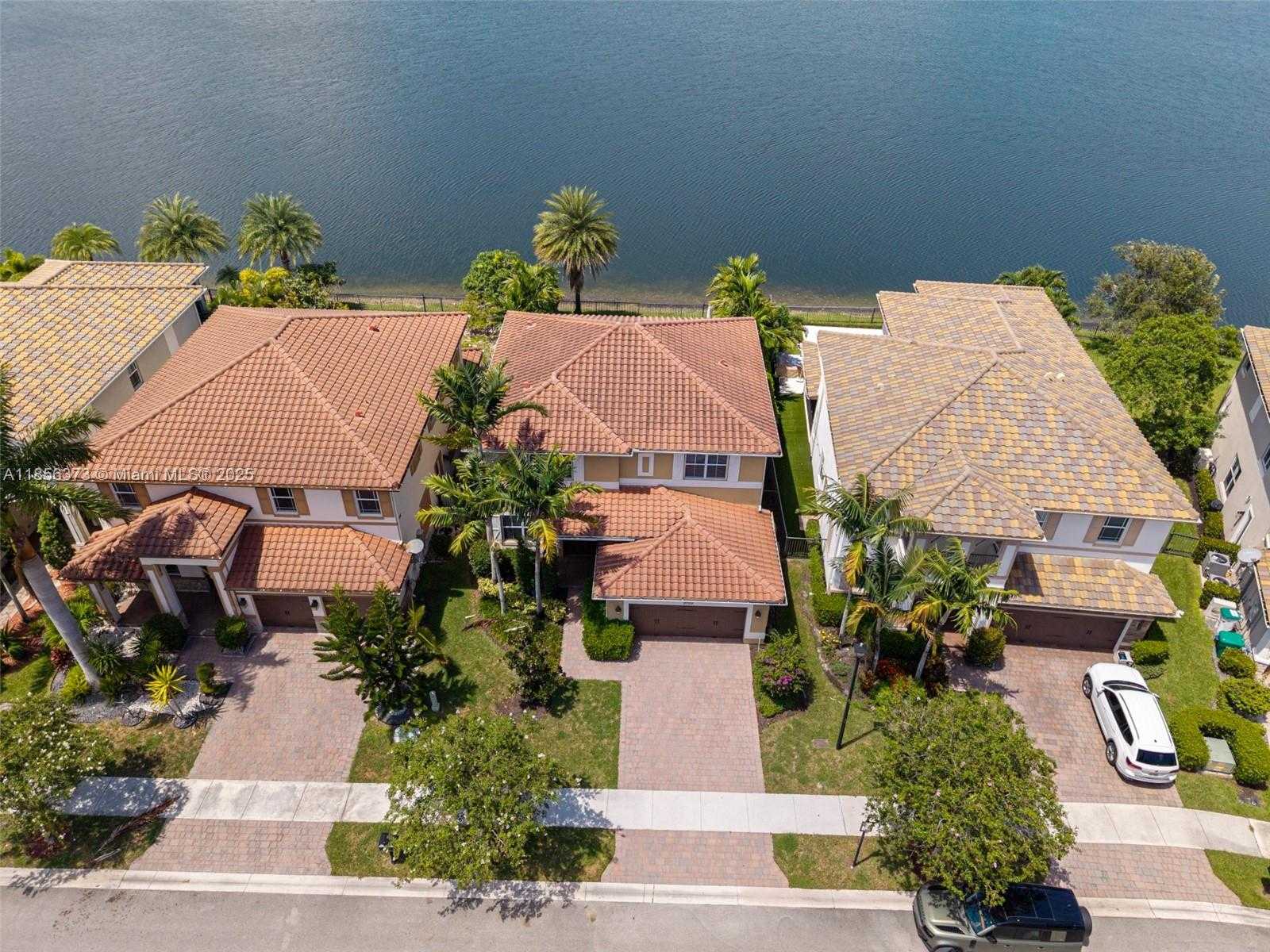 Small Image of 9709 BLUE ISLE BAY, Parkland Number 73
