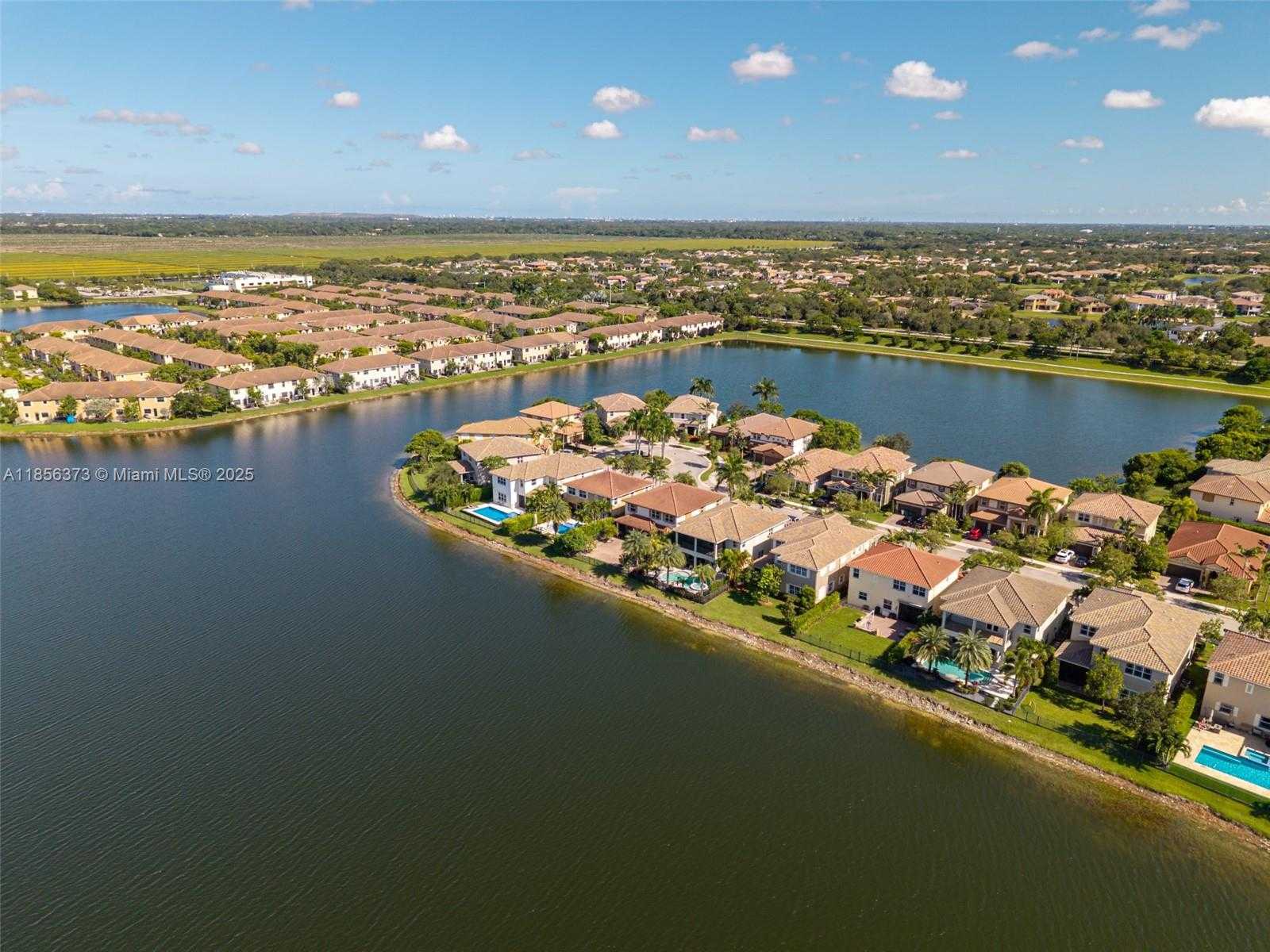 Small Image of 9709 BLUE ISLE BAY, Parkland Number 76