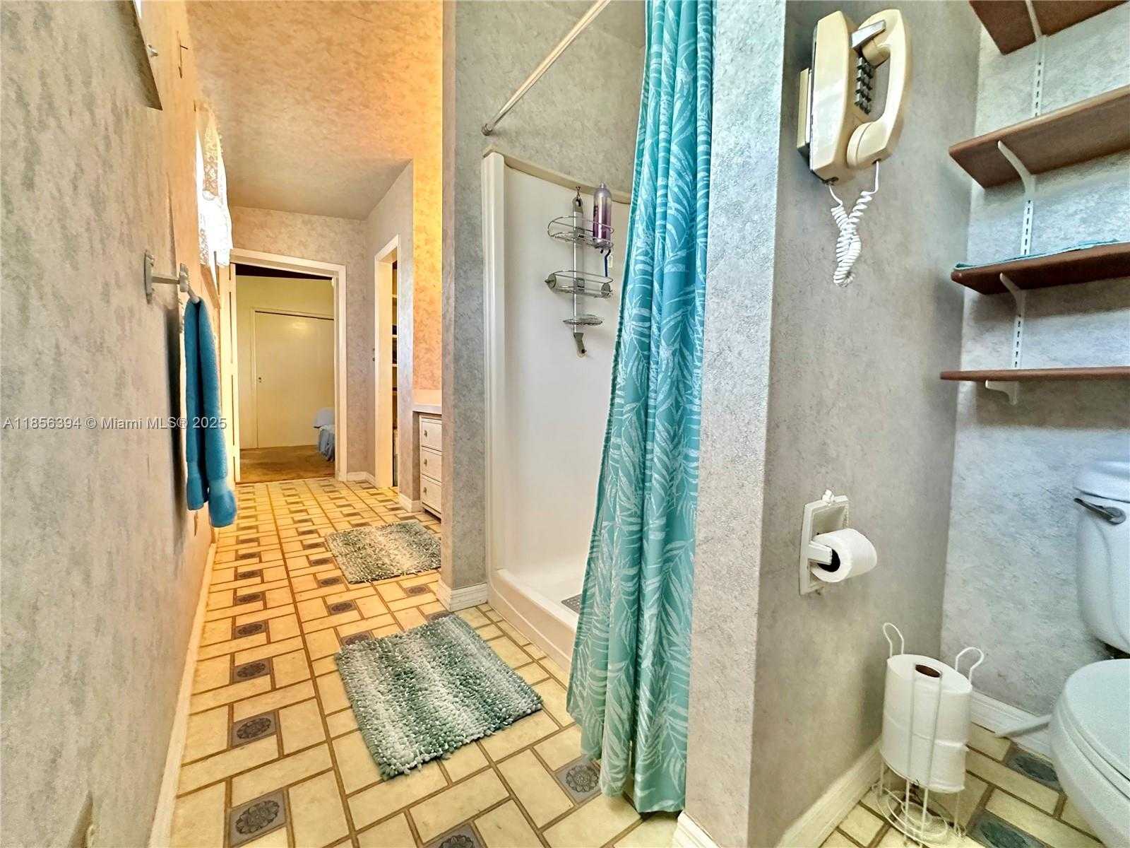 Small Image of 845 NORTH EAST 127TH ST, North Miami Number 18