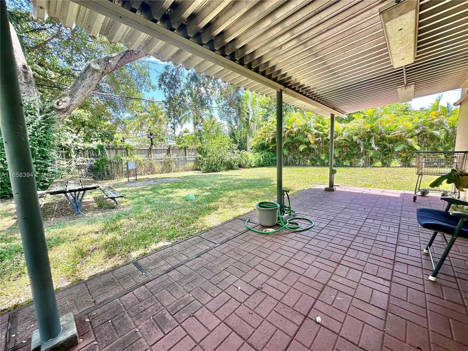 Small Image of 845 NORTH EAST 127TH ST, North Miami Number 23