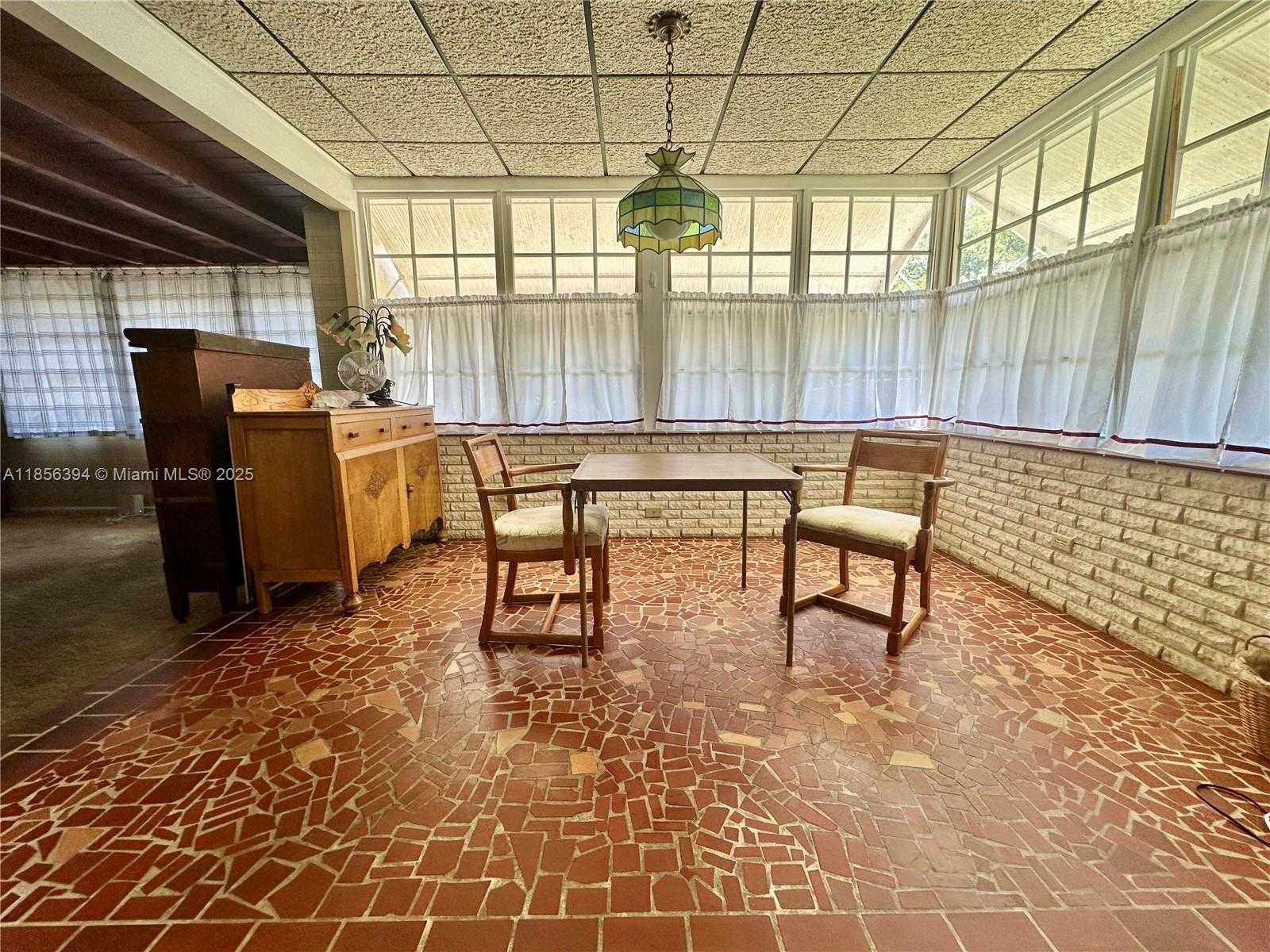 Small Image of 845 NORTH EAST 127TH ST, North Miami Number 4