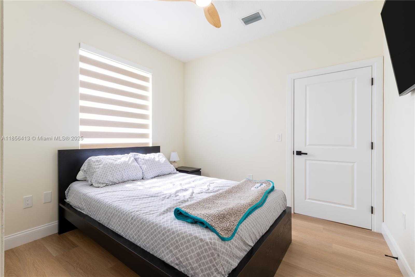 Small Image of 17323 SOUTH WEST 47TH CT, Miramar Number 12